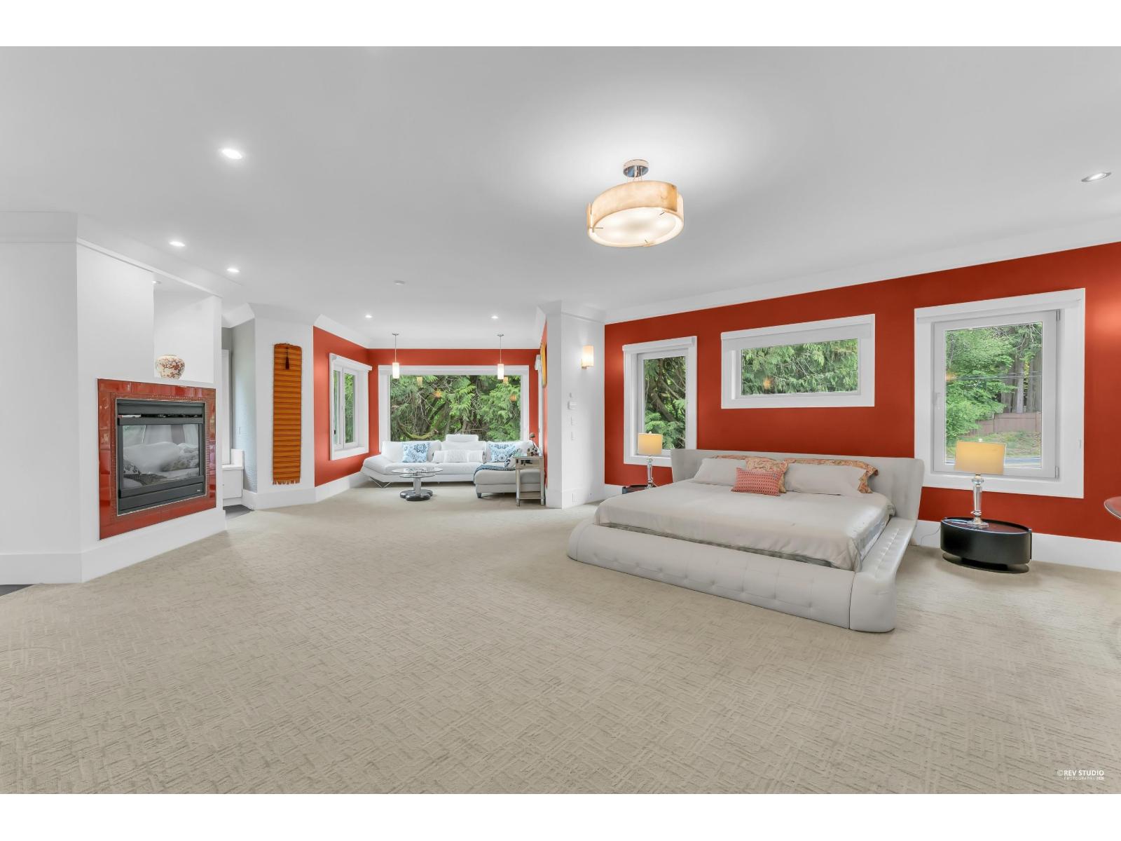3575 140 Street Property Photo 20