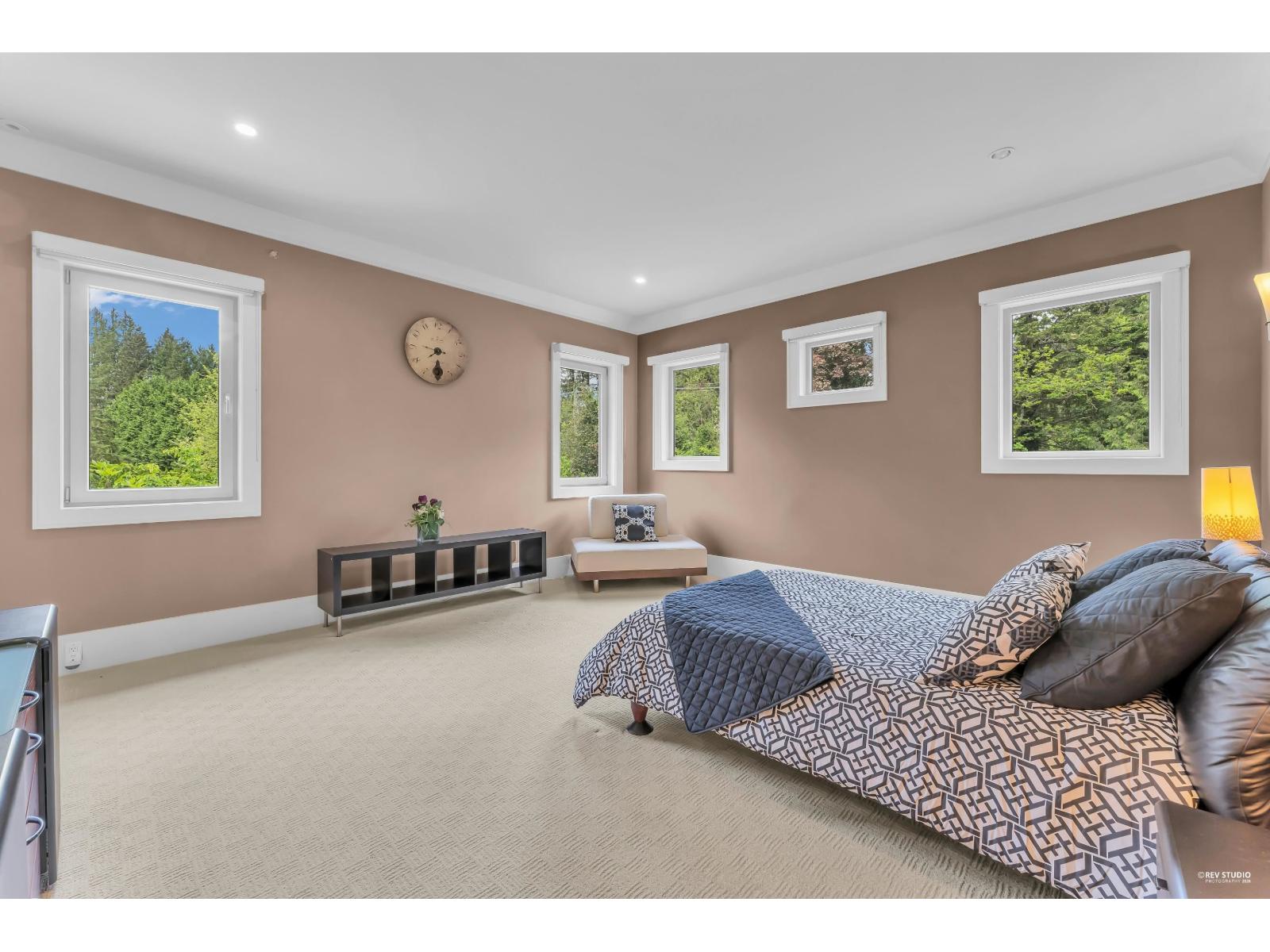 3575 140 Street Property Photo 26