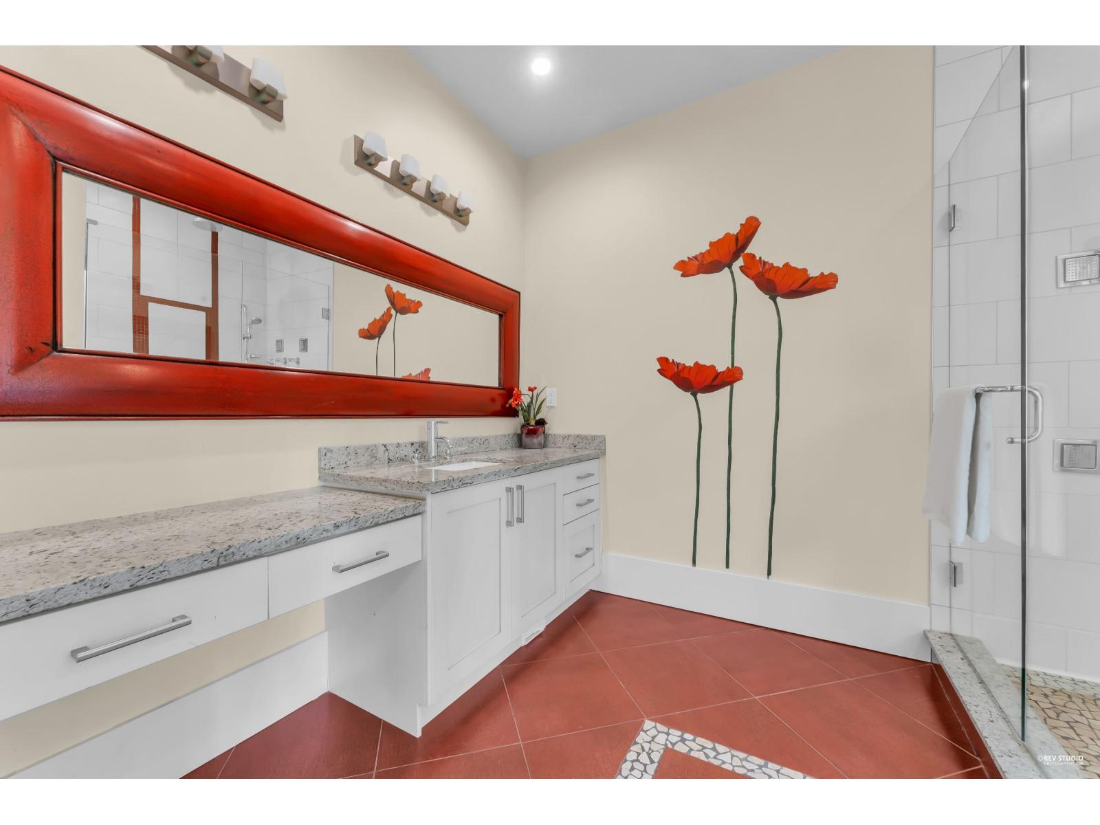3575 140 Street Property Photo 29
