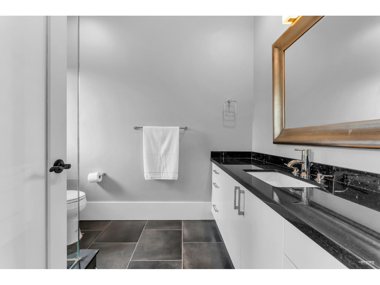 3575 140 Street Property Photo 31