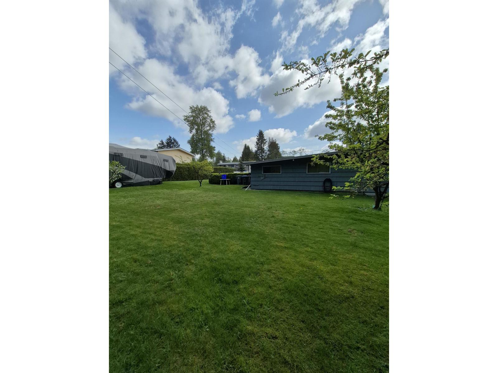 10587 138a Street Property Photo 4