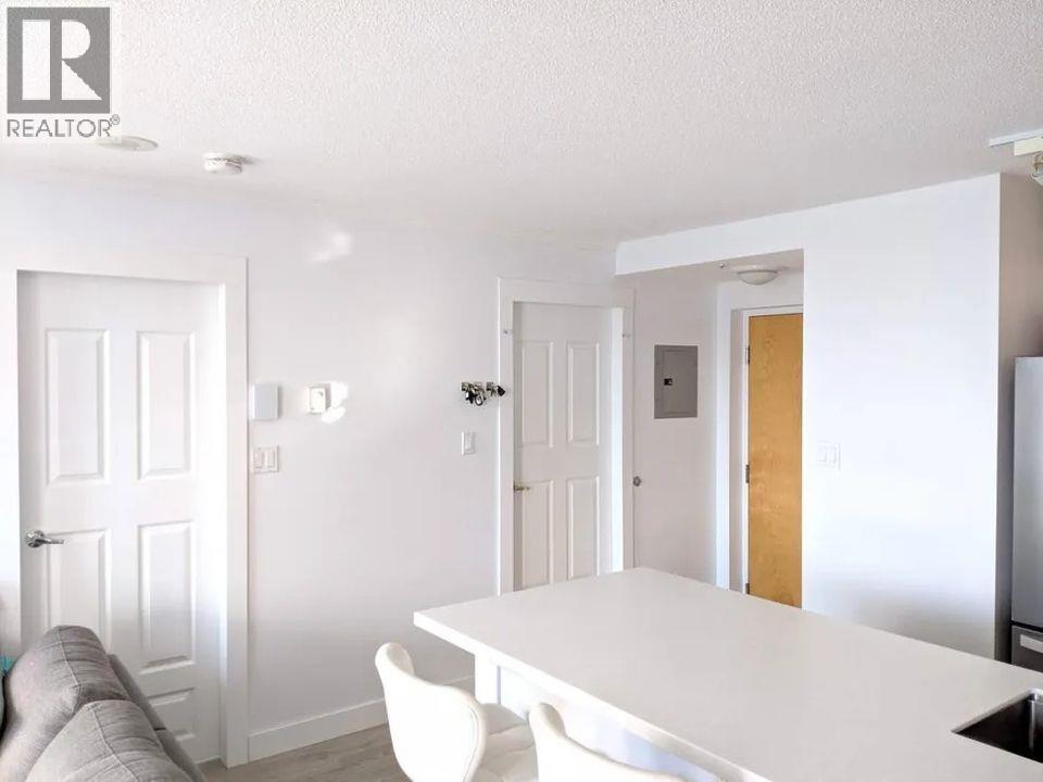601 1277 Nelson Street Property Photo 4