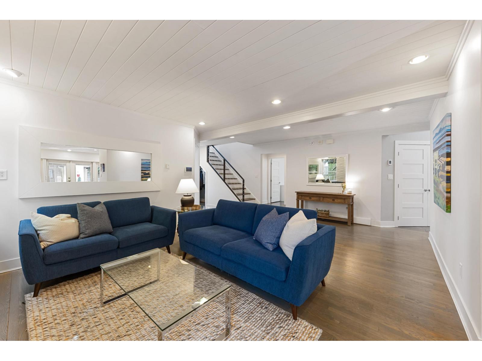 12272 Agar Street Property Photo 5