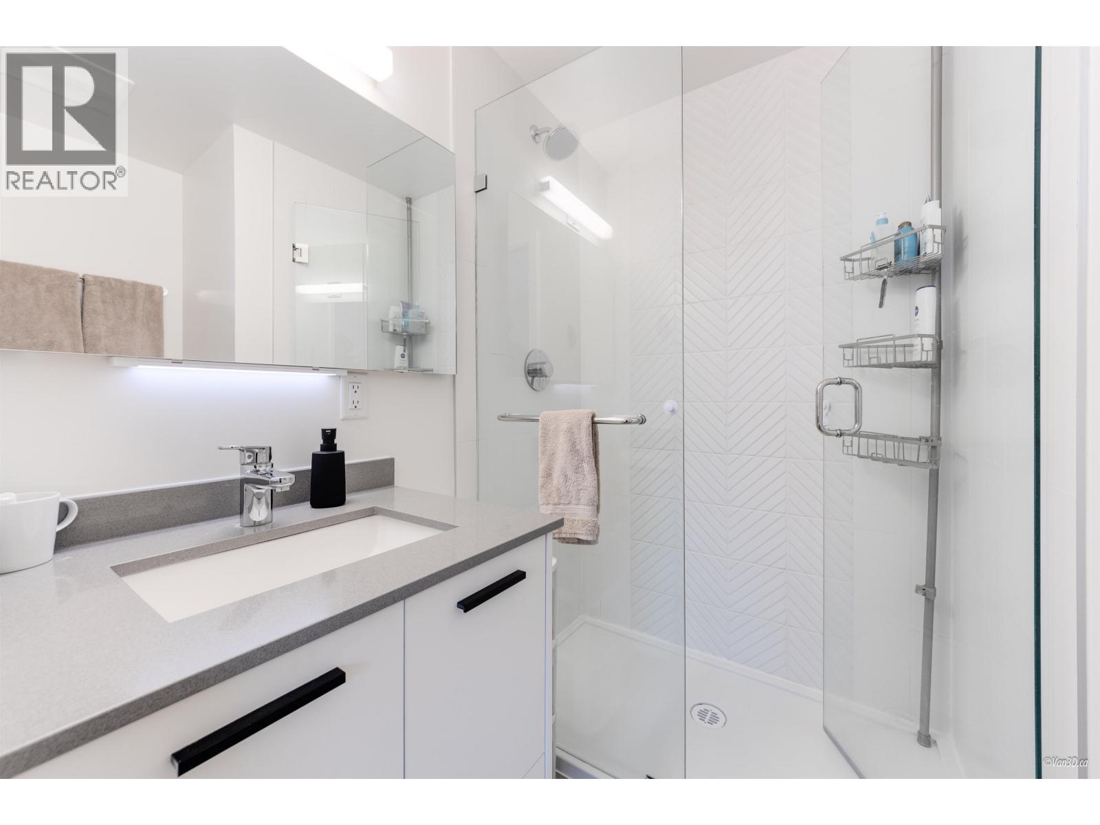 602 38013 Third Avenue Property Photo 27
