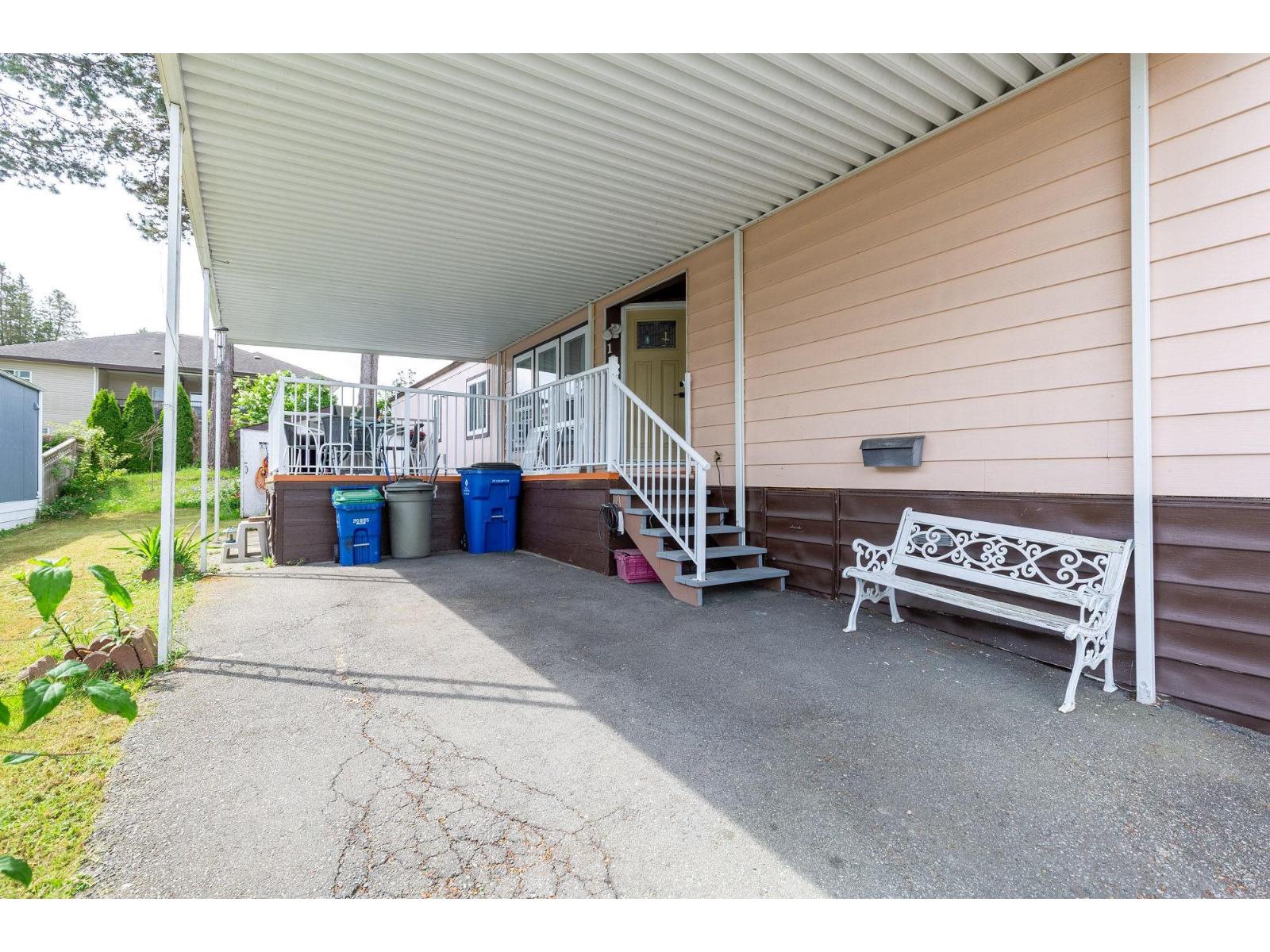 103 8224 134 Street Property Photo 4
