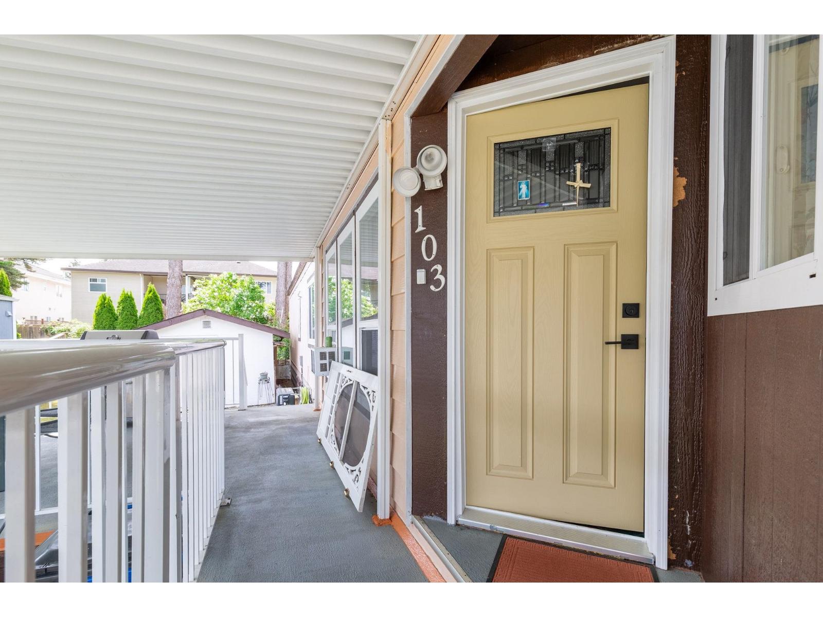 103 8224 134 Street Property Photo 5