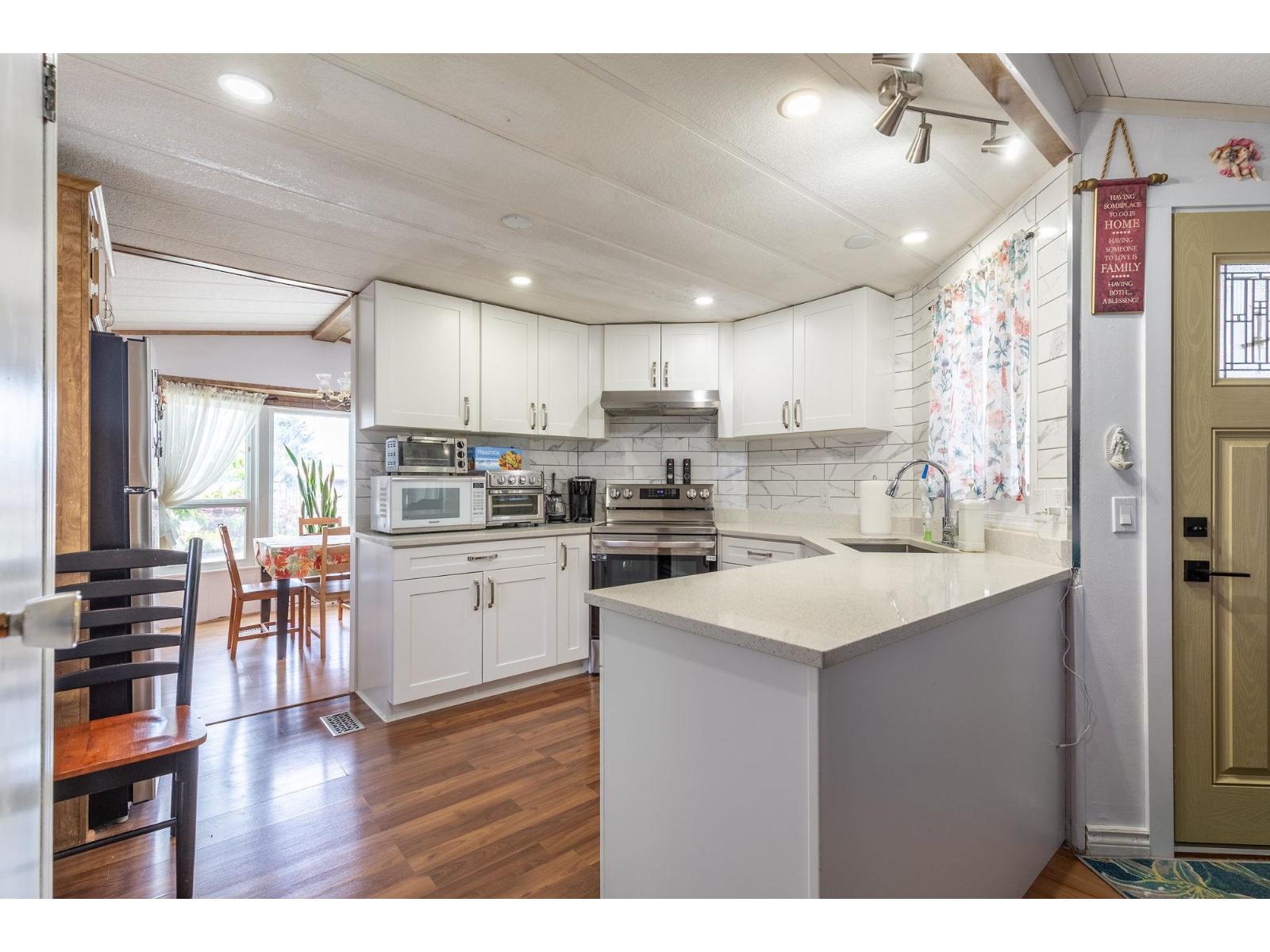 103 8224 134 Street Property Photo 9