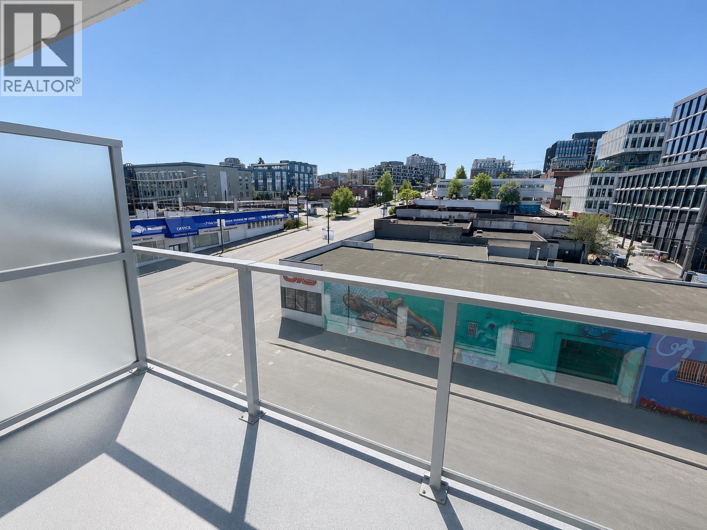 620 180 E 2nd Avenue Property Photo 11