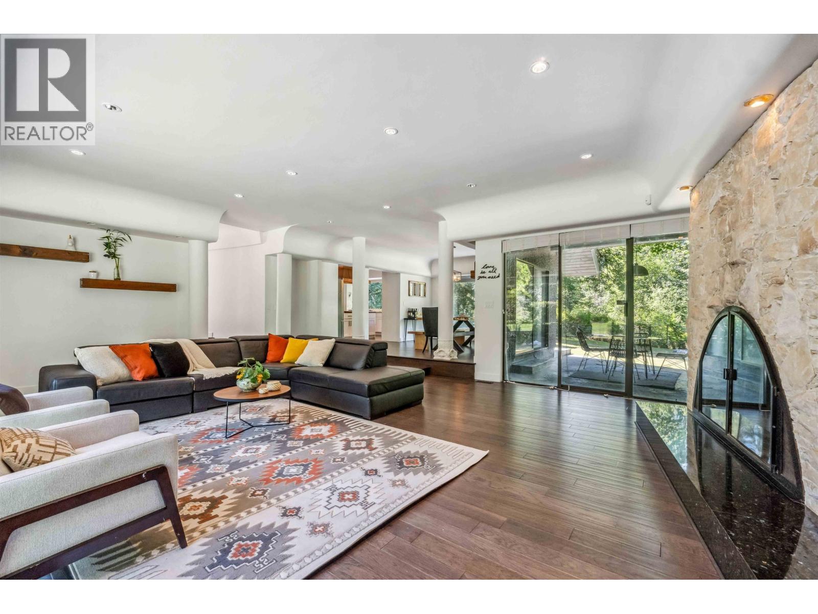1 23100 129 Avenue Property Photo 9