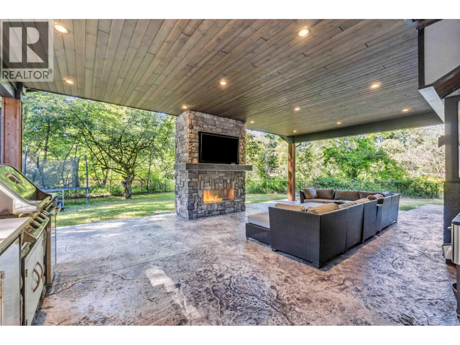1 23100 129 Avenue Property Photo 23