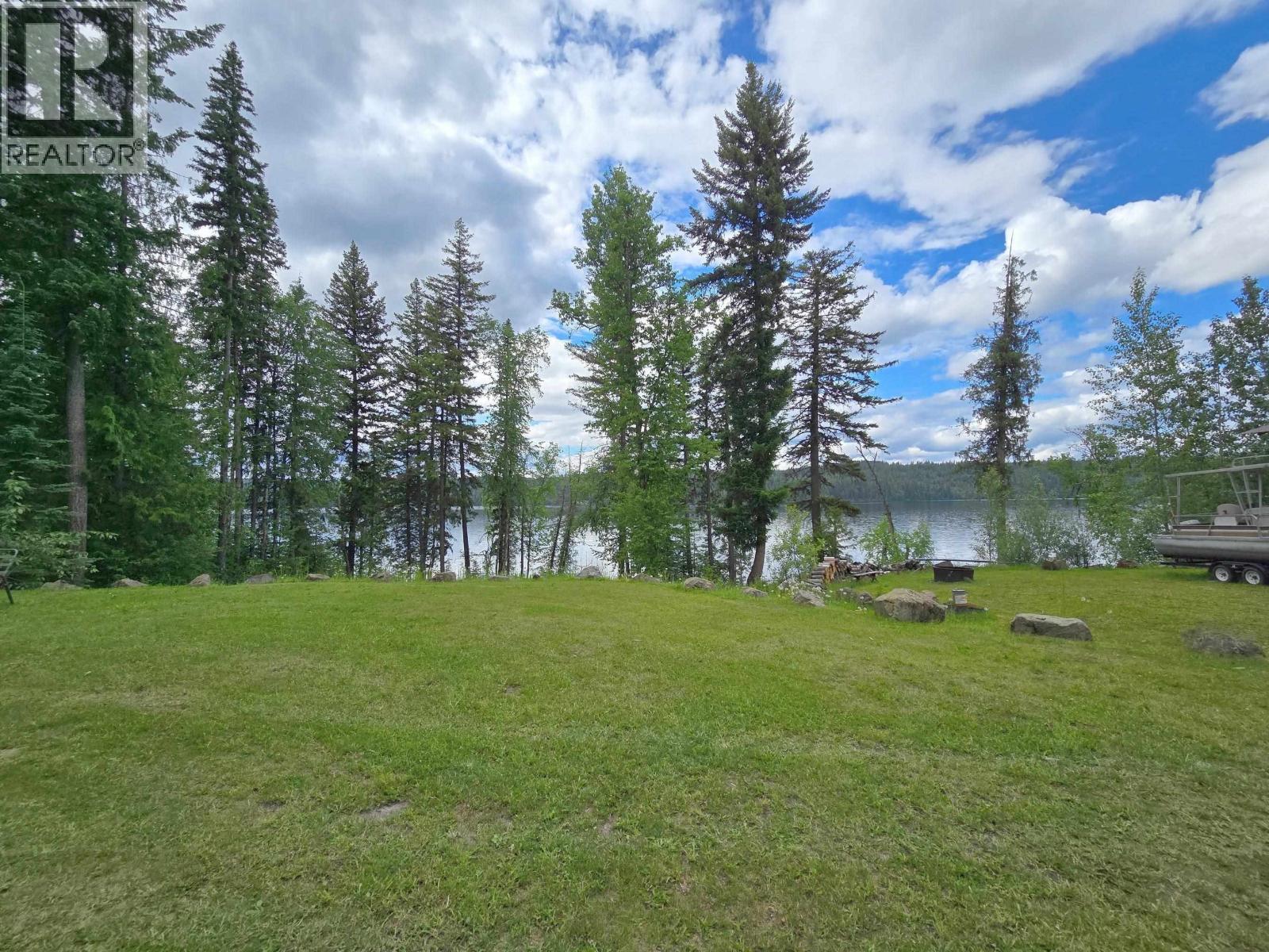 6725 Millar Road Property Photo 8