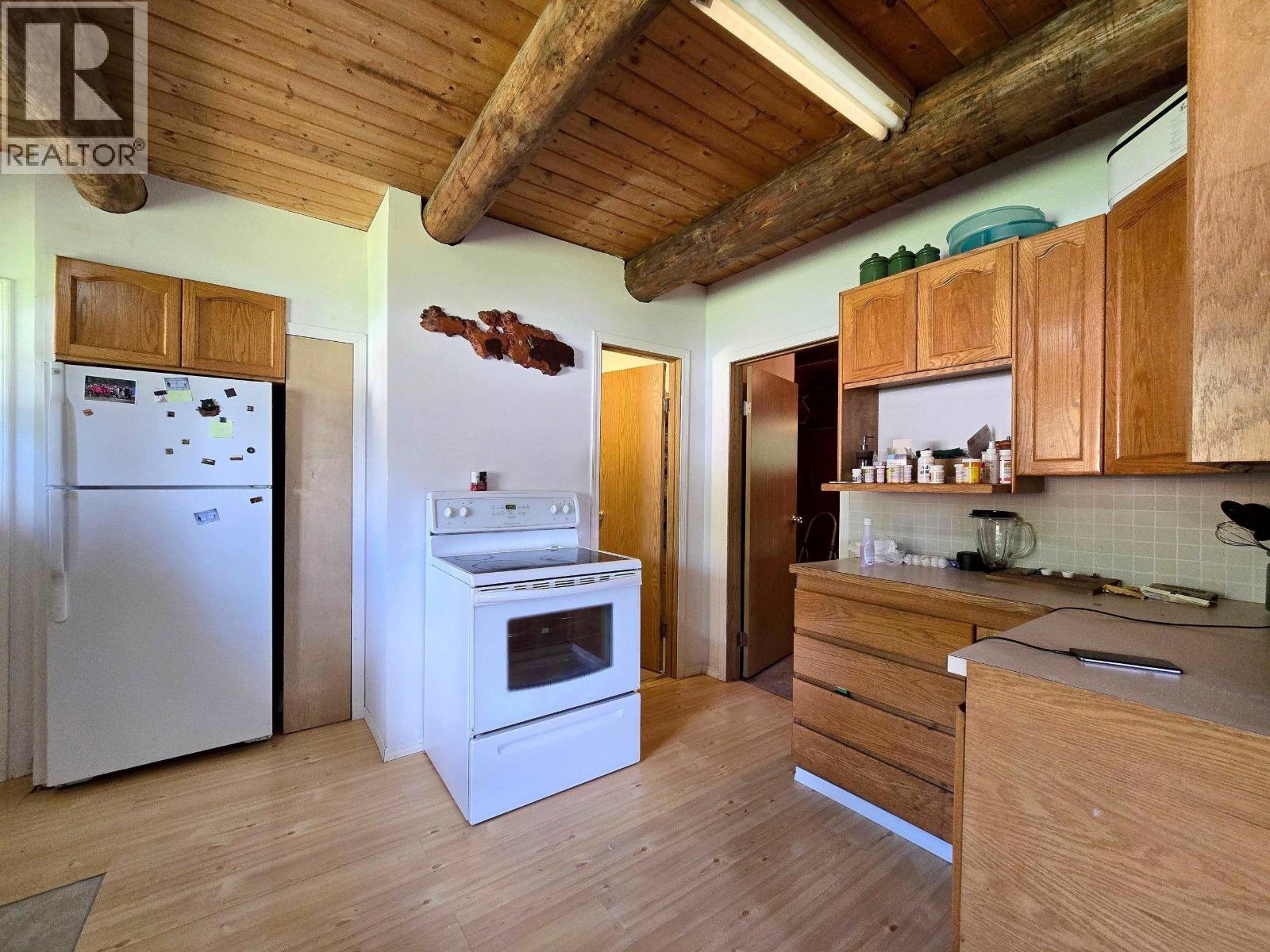 6725 Millar Road Property Photo 18