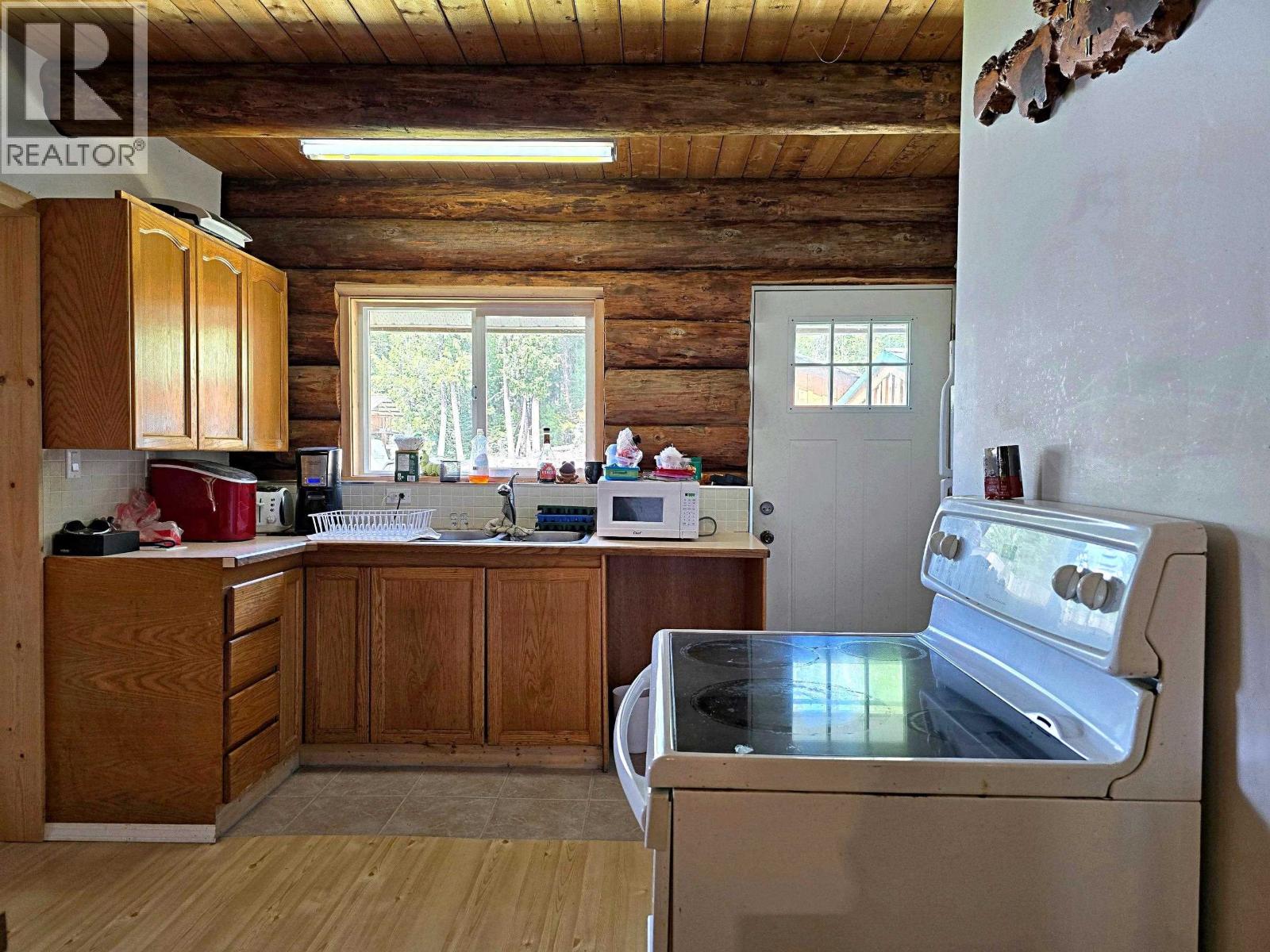 6725 Millar Road Property Photo 19