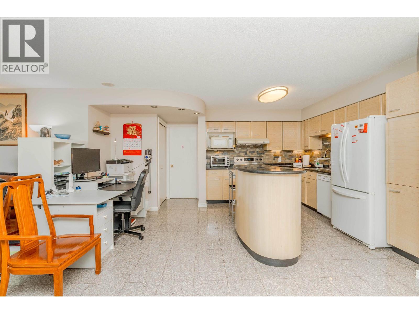 1505 8831 Lansdowne Road Property Photo 8
