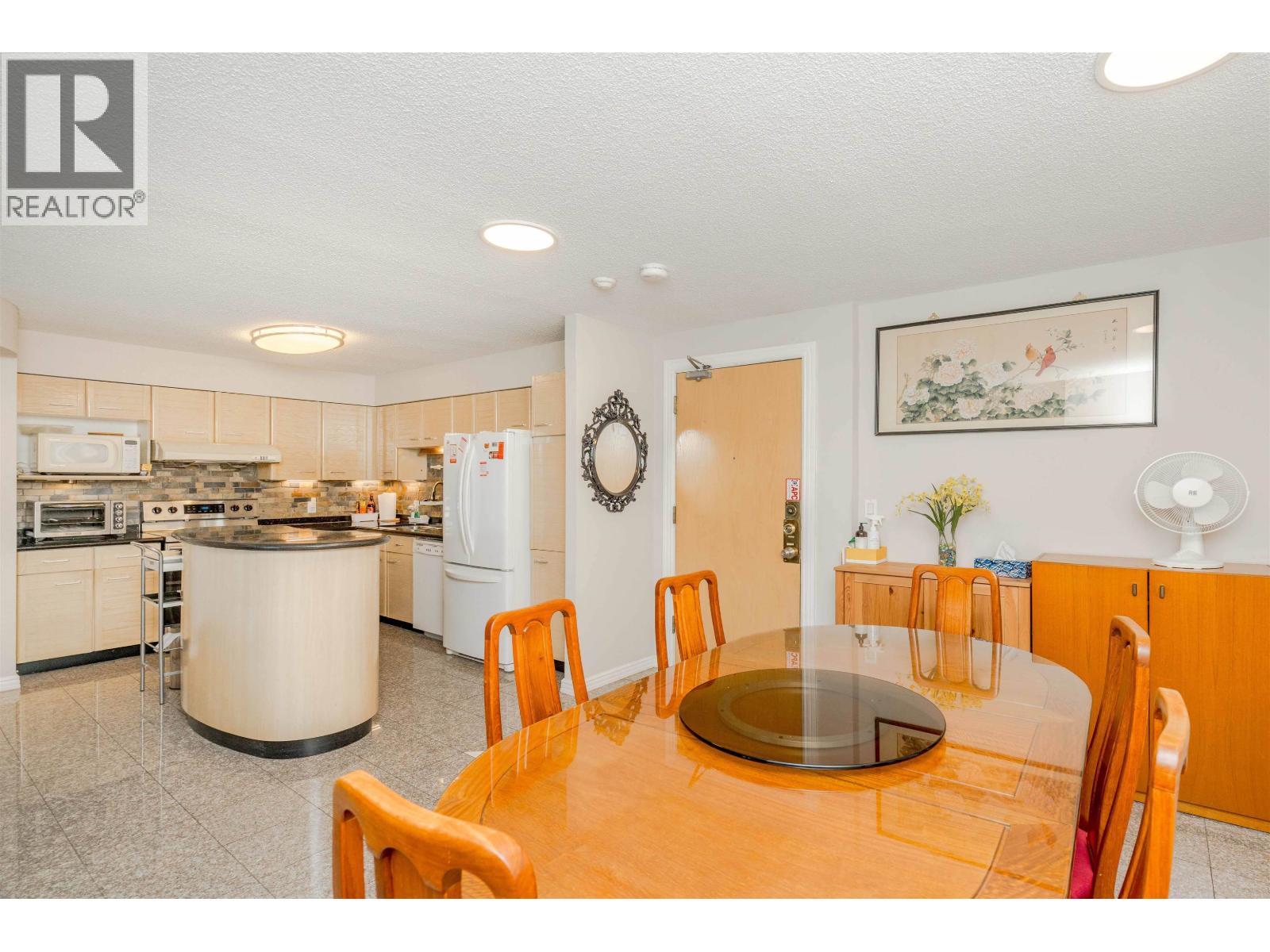 1505 8831 Lansdowne Road Property Photo 10
