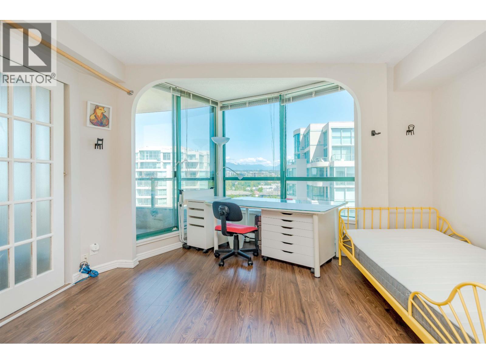 1505 8831 Lansdowne Road Property Photo 17