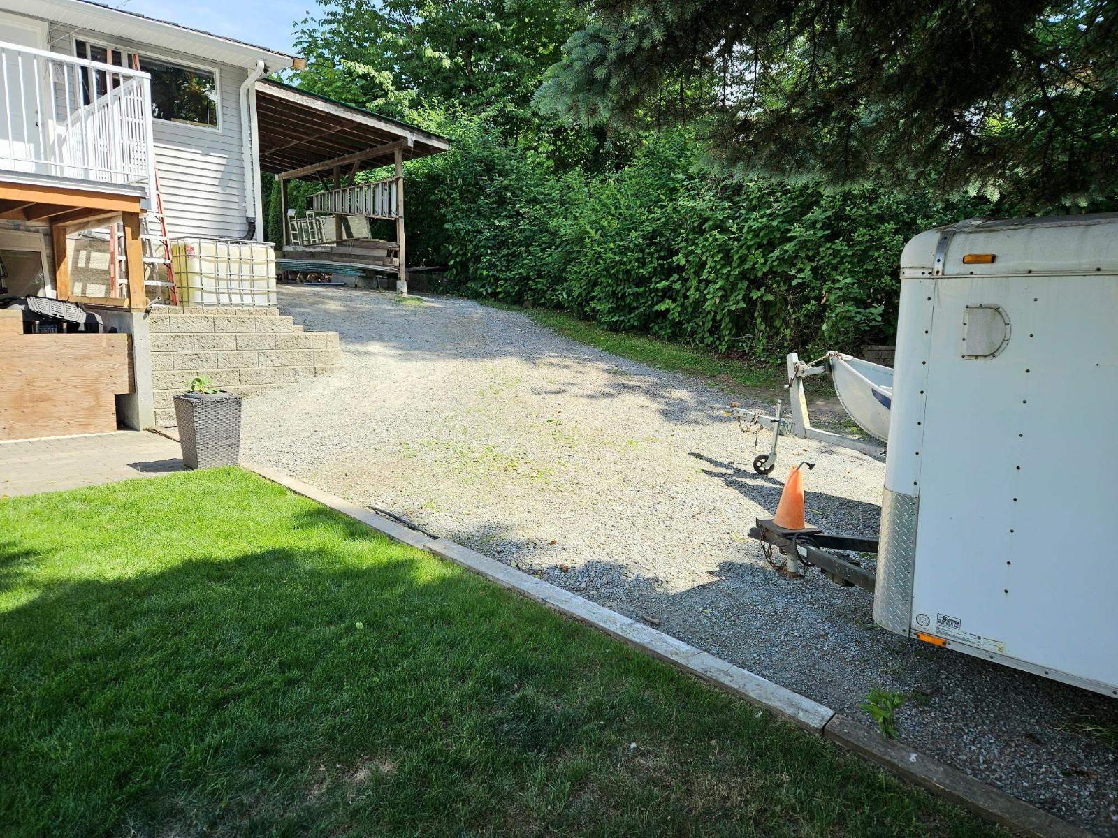 10223 124 Street Property Photo 3