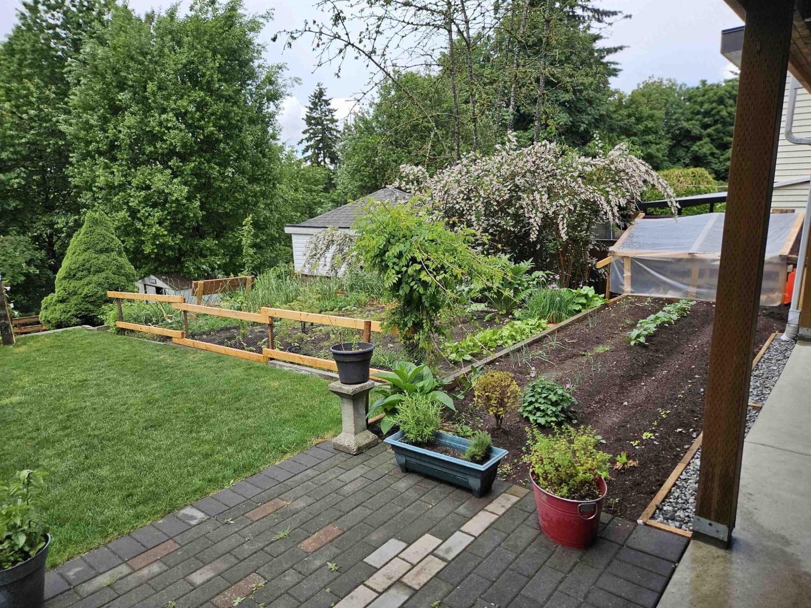 10223 124 Street Property Photo 9