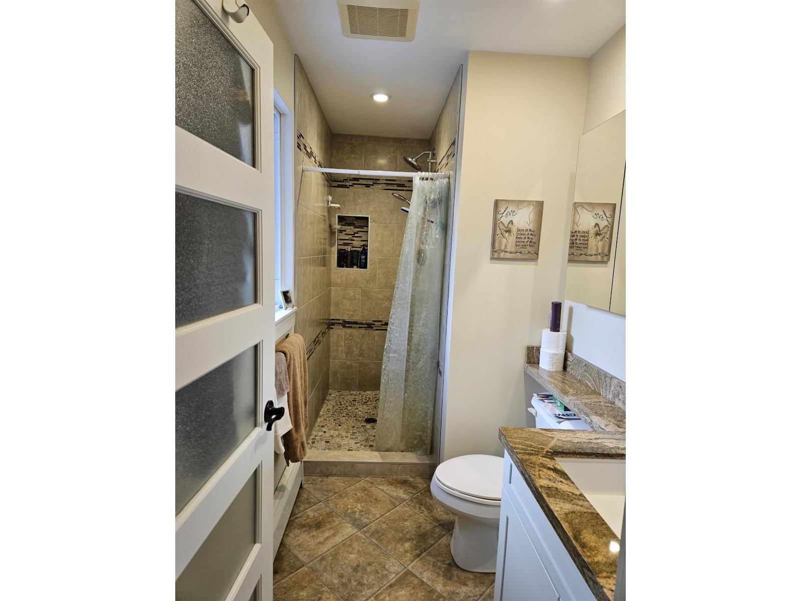 10223 124 Street Property Photo 18