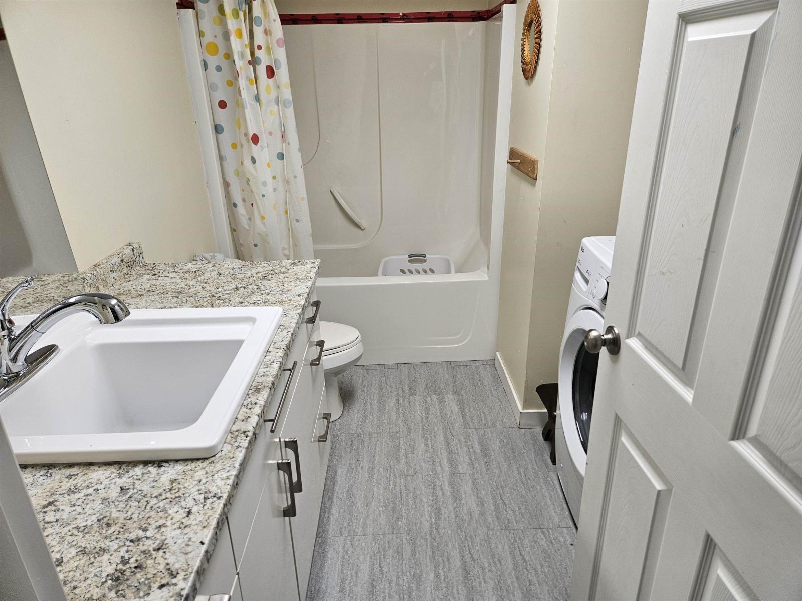 10223 124 Street Property Photo 31