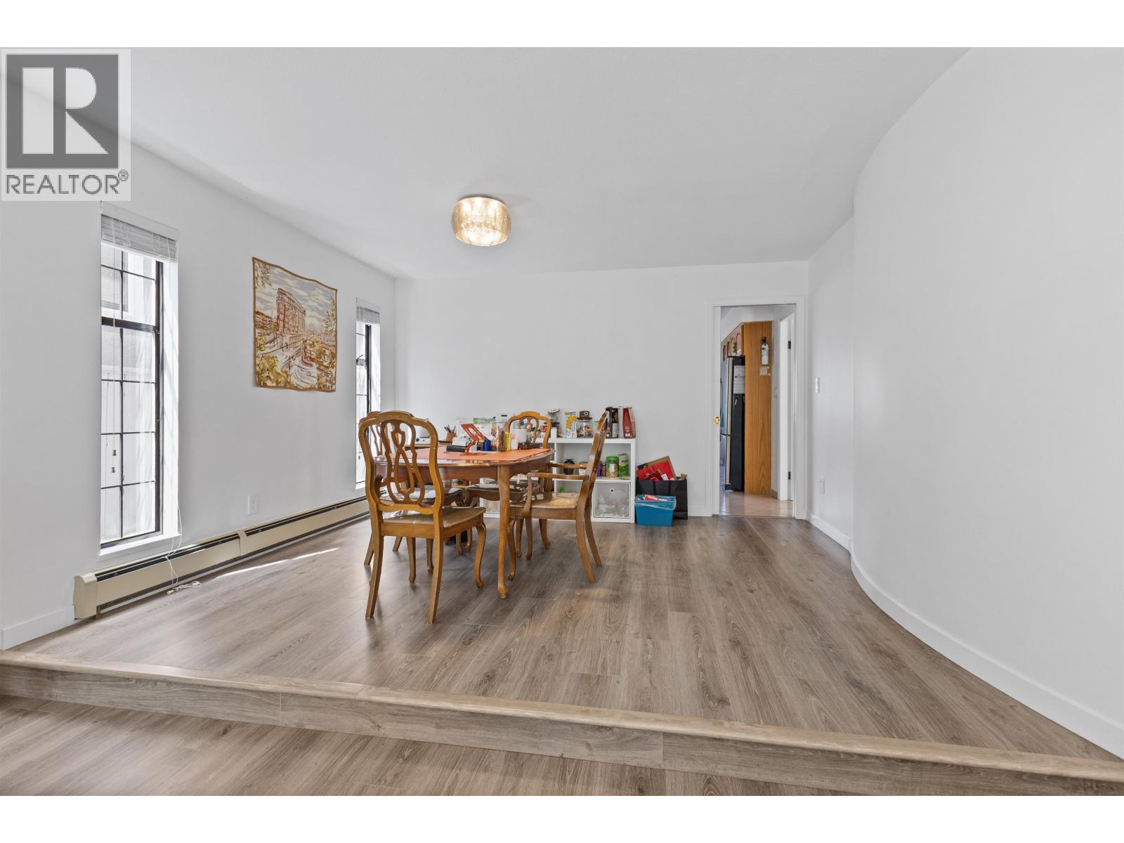 189 W 46th Avenue Property Photo 6