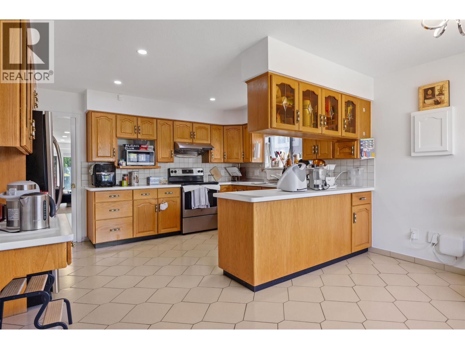189 W 46th Avenue Property Photo 11