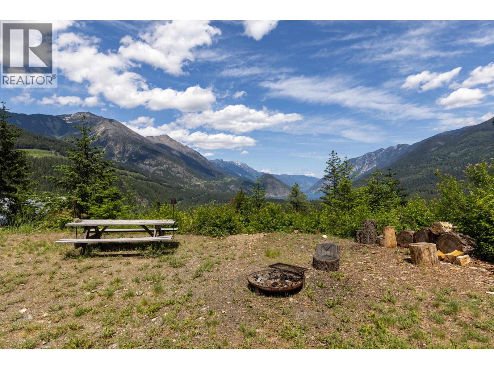 9840 Anderson Place Property Photo 1