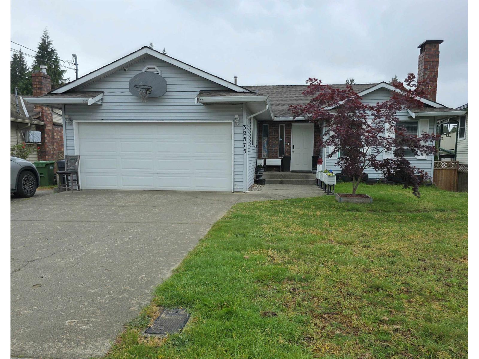 32575 Peardonville Road Property Photo 2