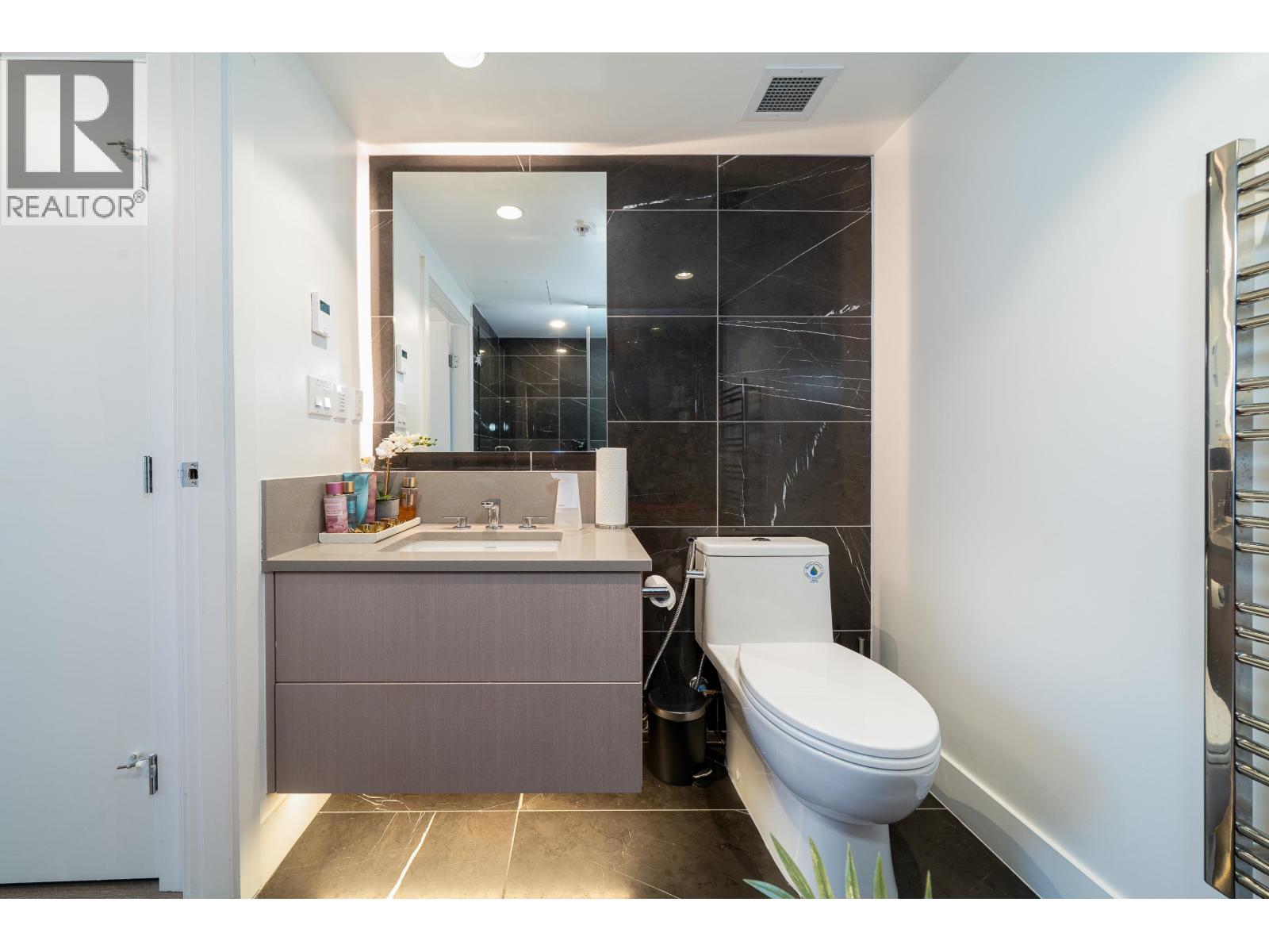 2102 1632 Lions Gate Lane Property Photo 17
