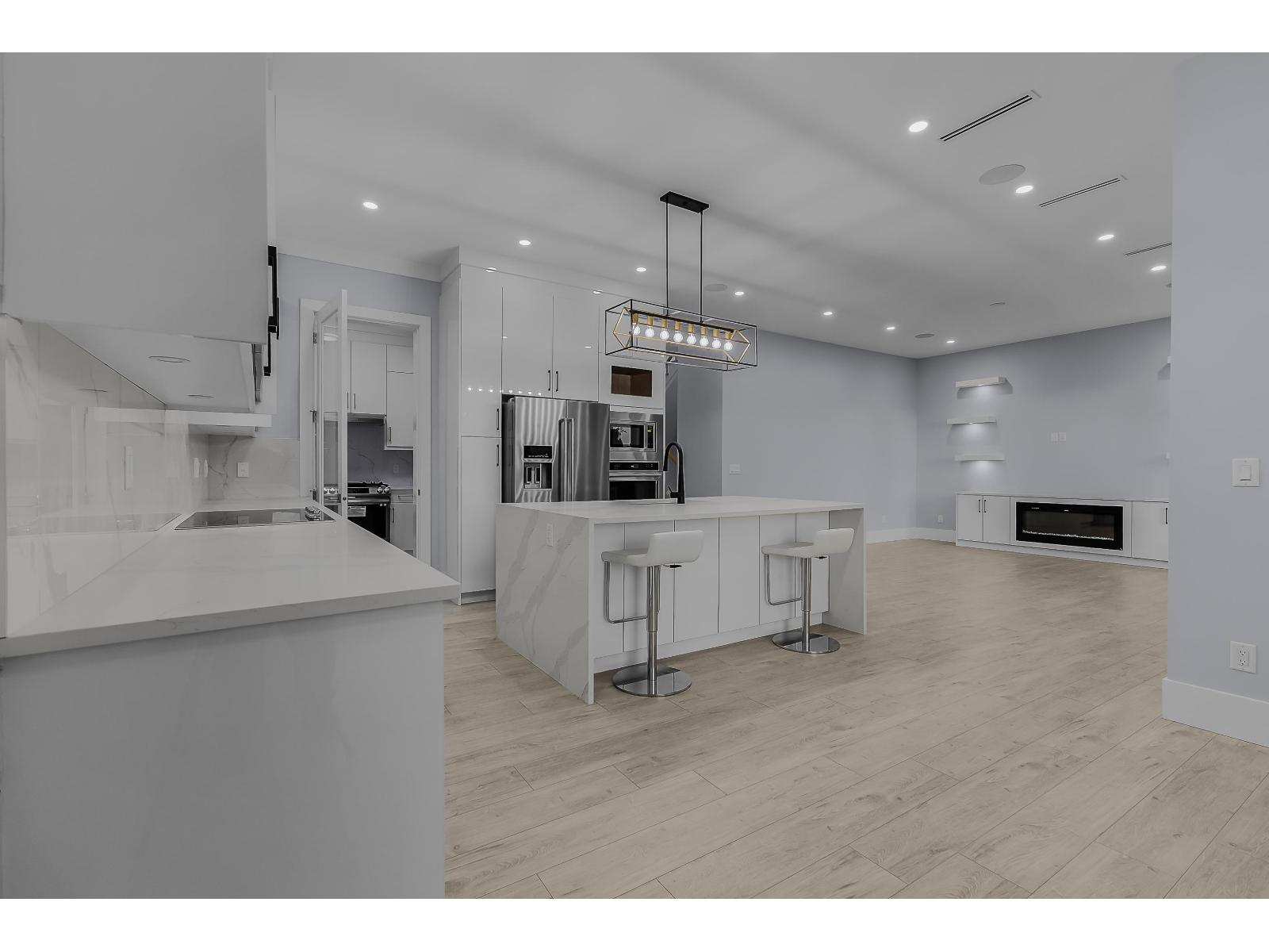 18764 62a Avenue Property Photo 17