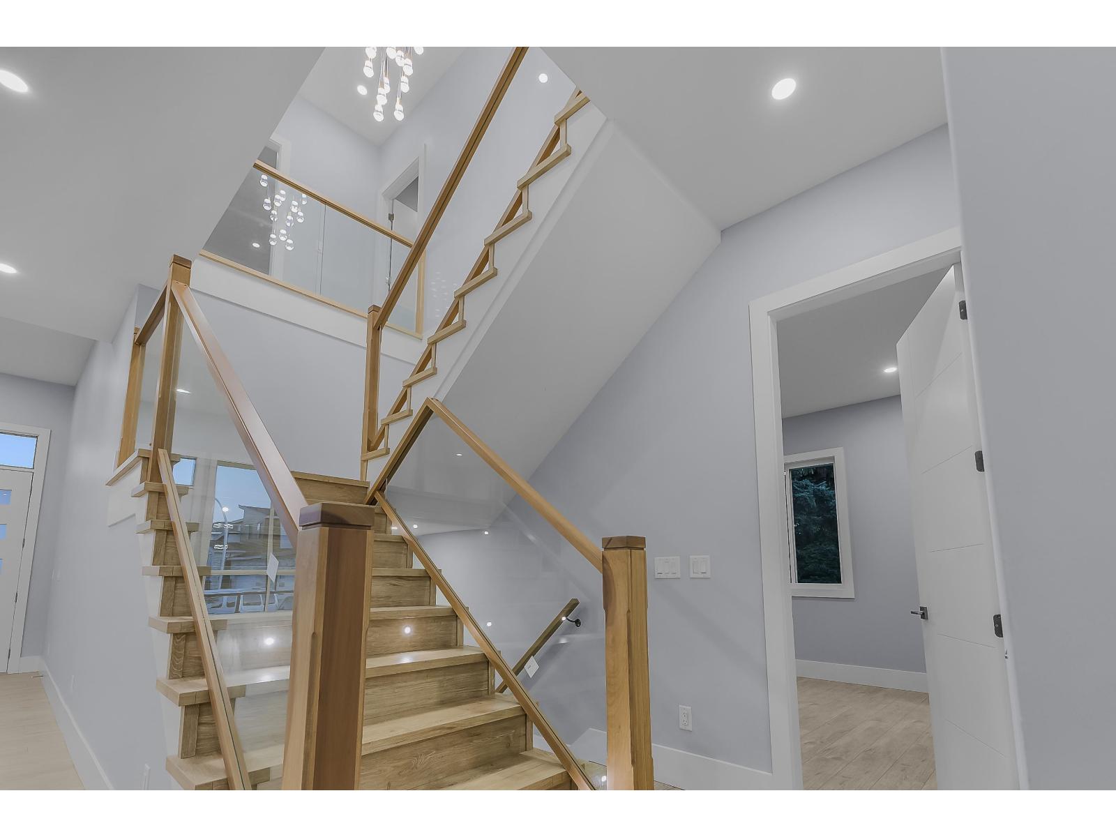 18764 62a Avenue Property Photo 21