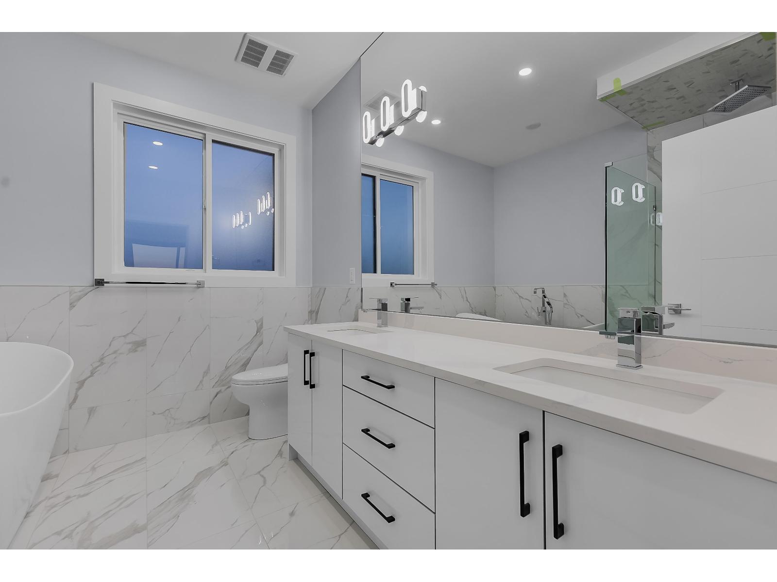 18764 62a Avenue Property Photo 28