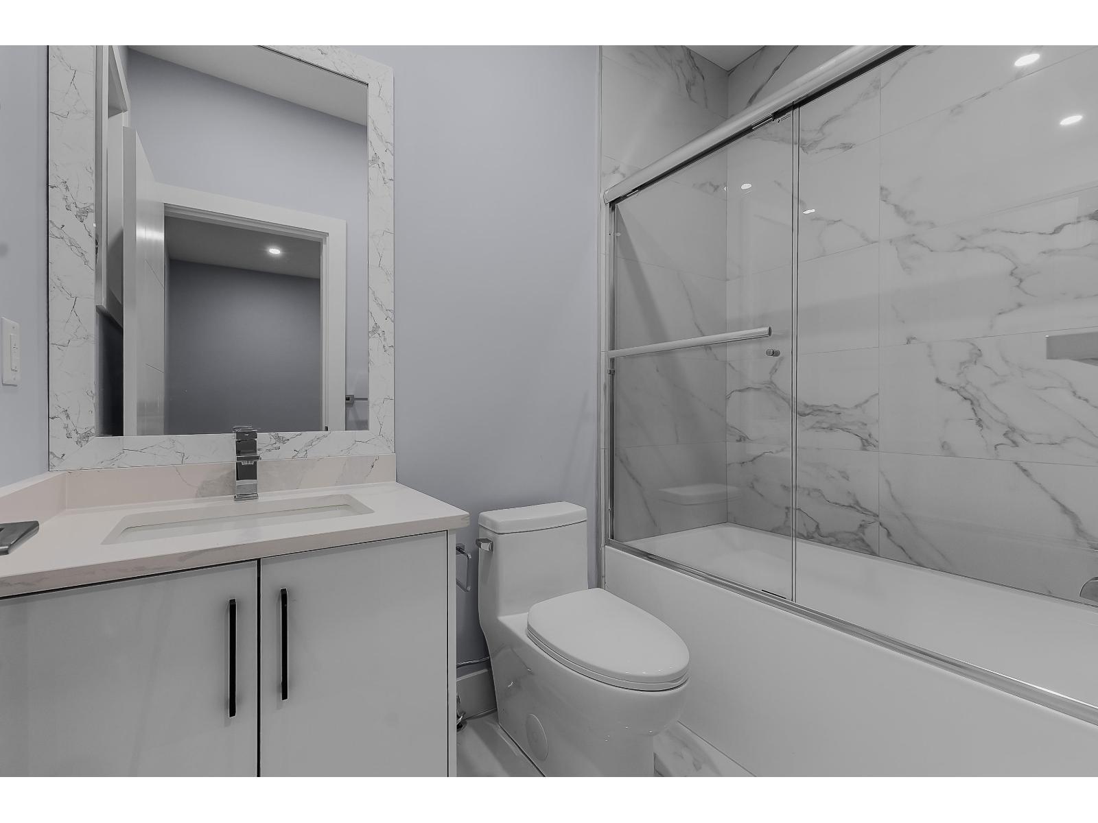 18764 62a Avenue Property Photo 32