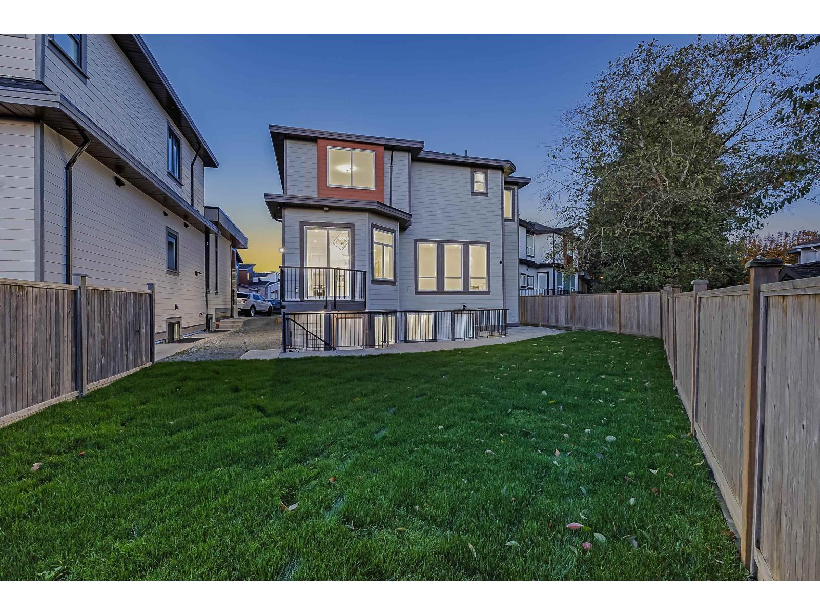 18764 62a Avenue Property Photo 39
