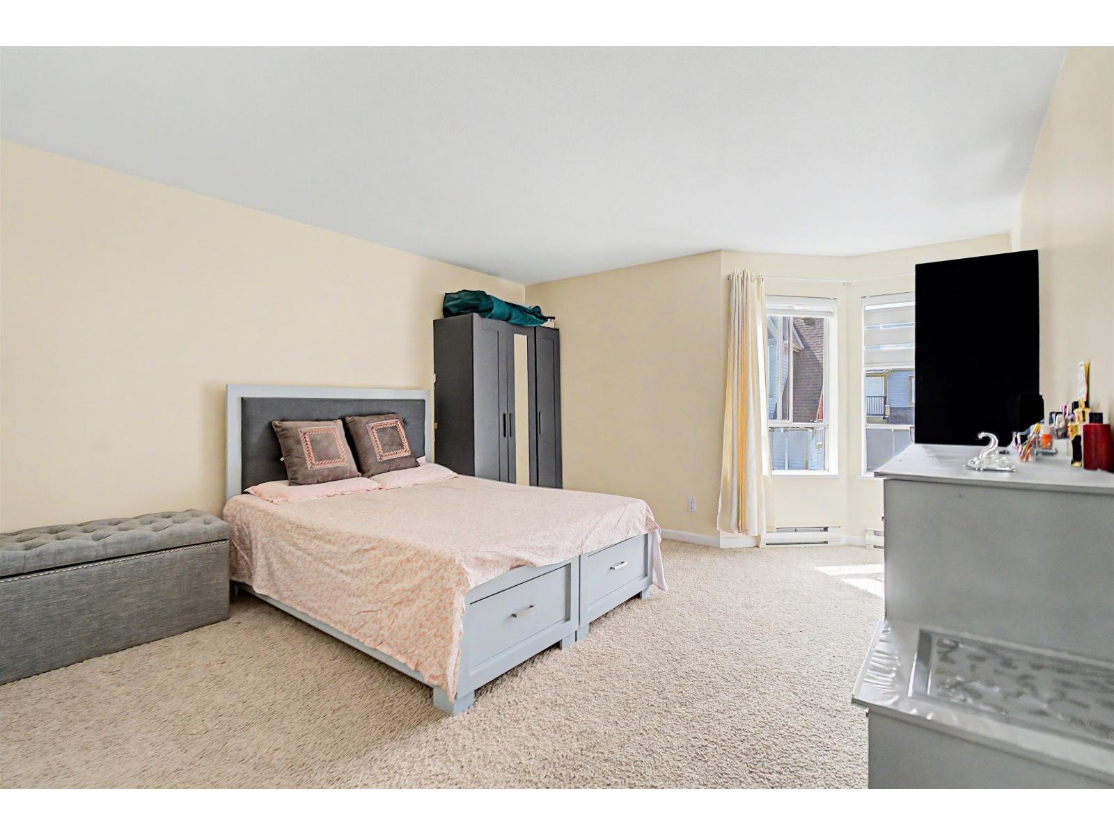 315 9299 121 Street Property Photo 14