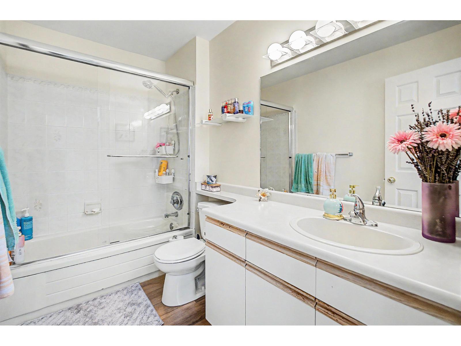 315 9299 121 Street Property Photo 16