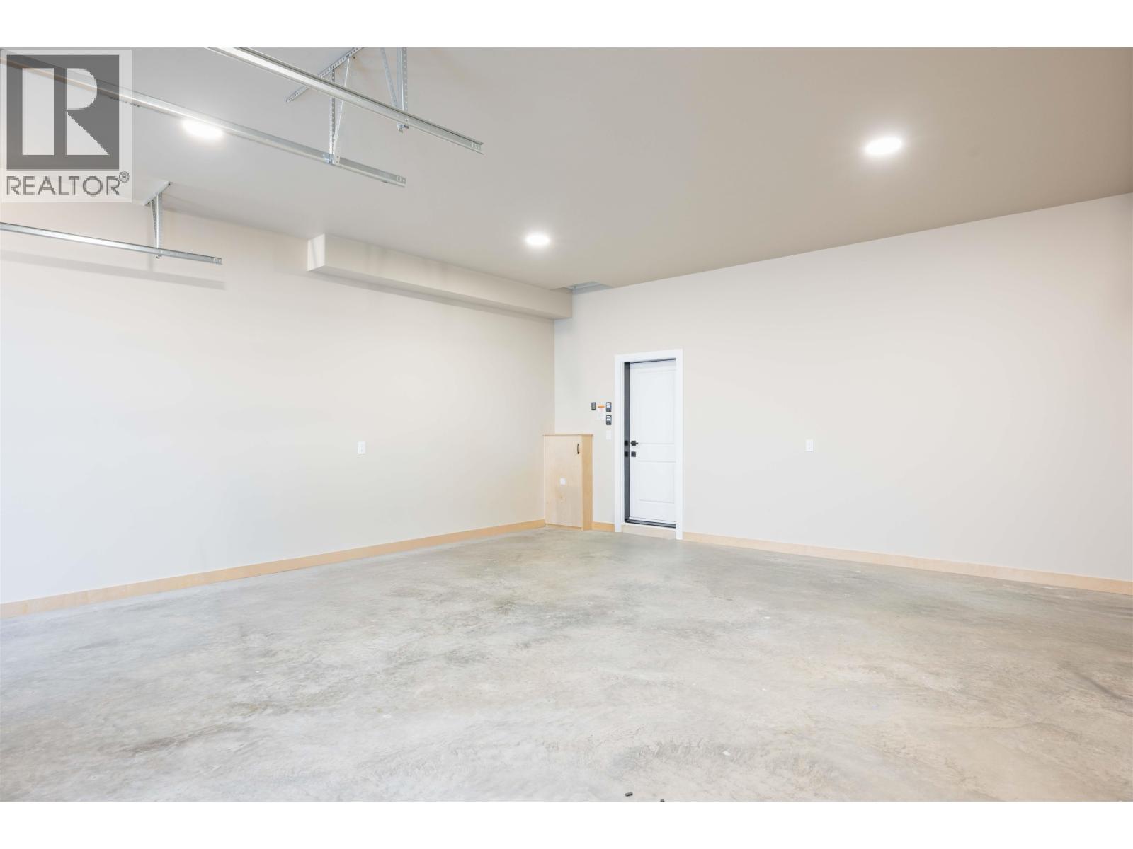 117 960 North Nechako Road Property Photo 8