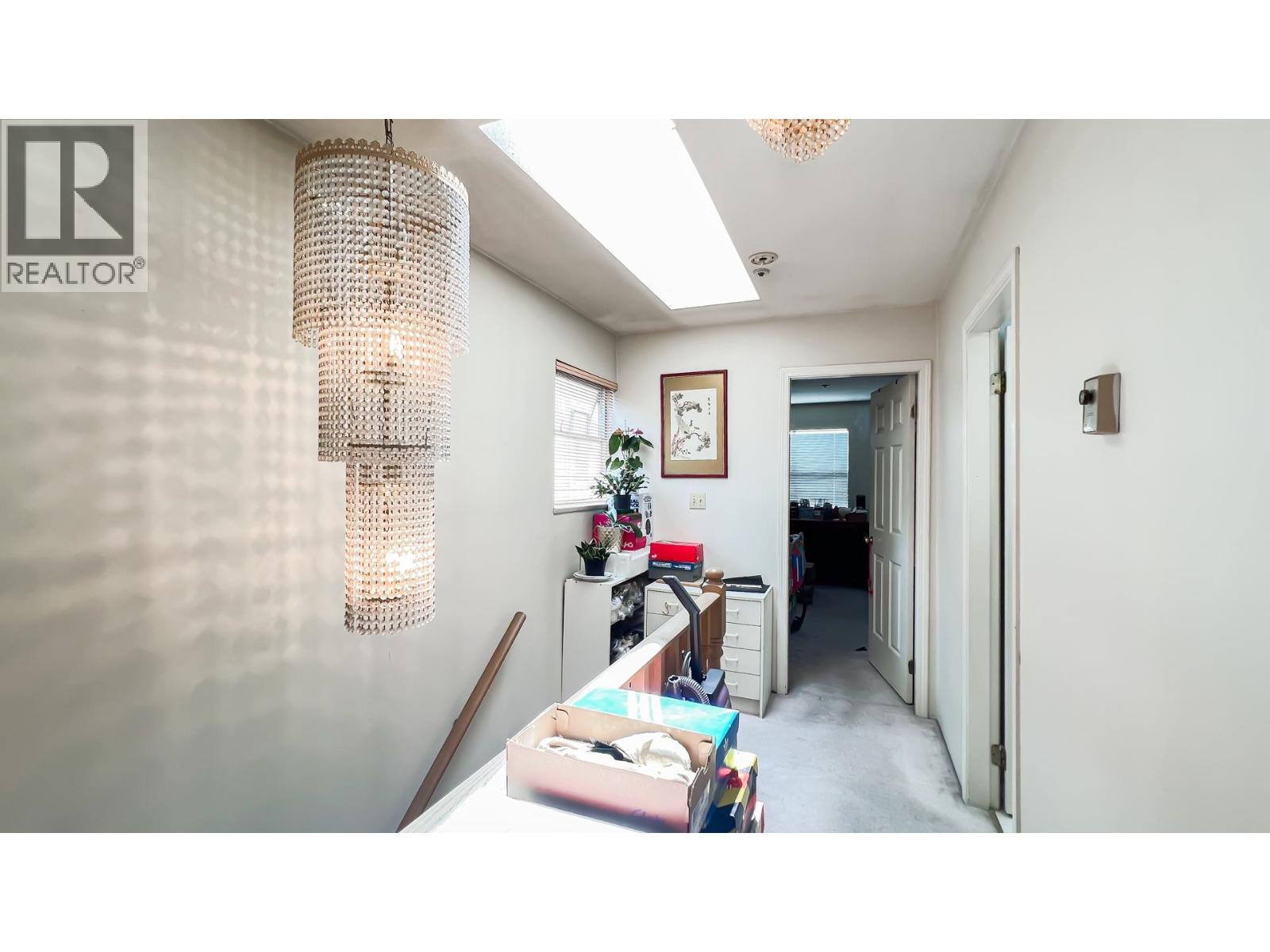 1860 Se Marine Drive Property Photo 14