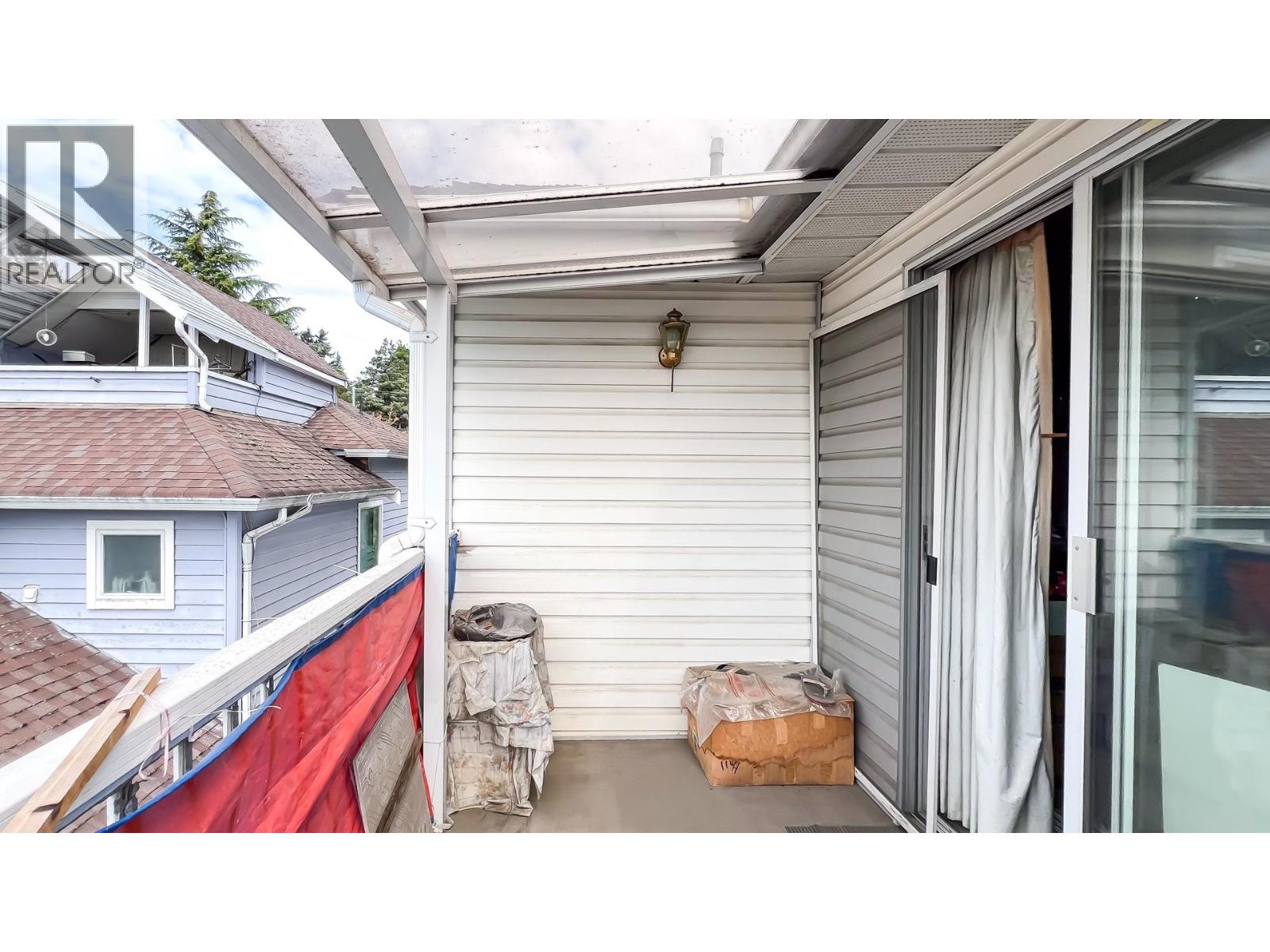 1860 Se Marine Drive Property Photo 17
