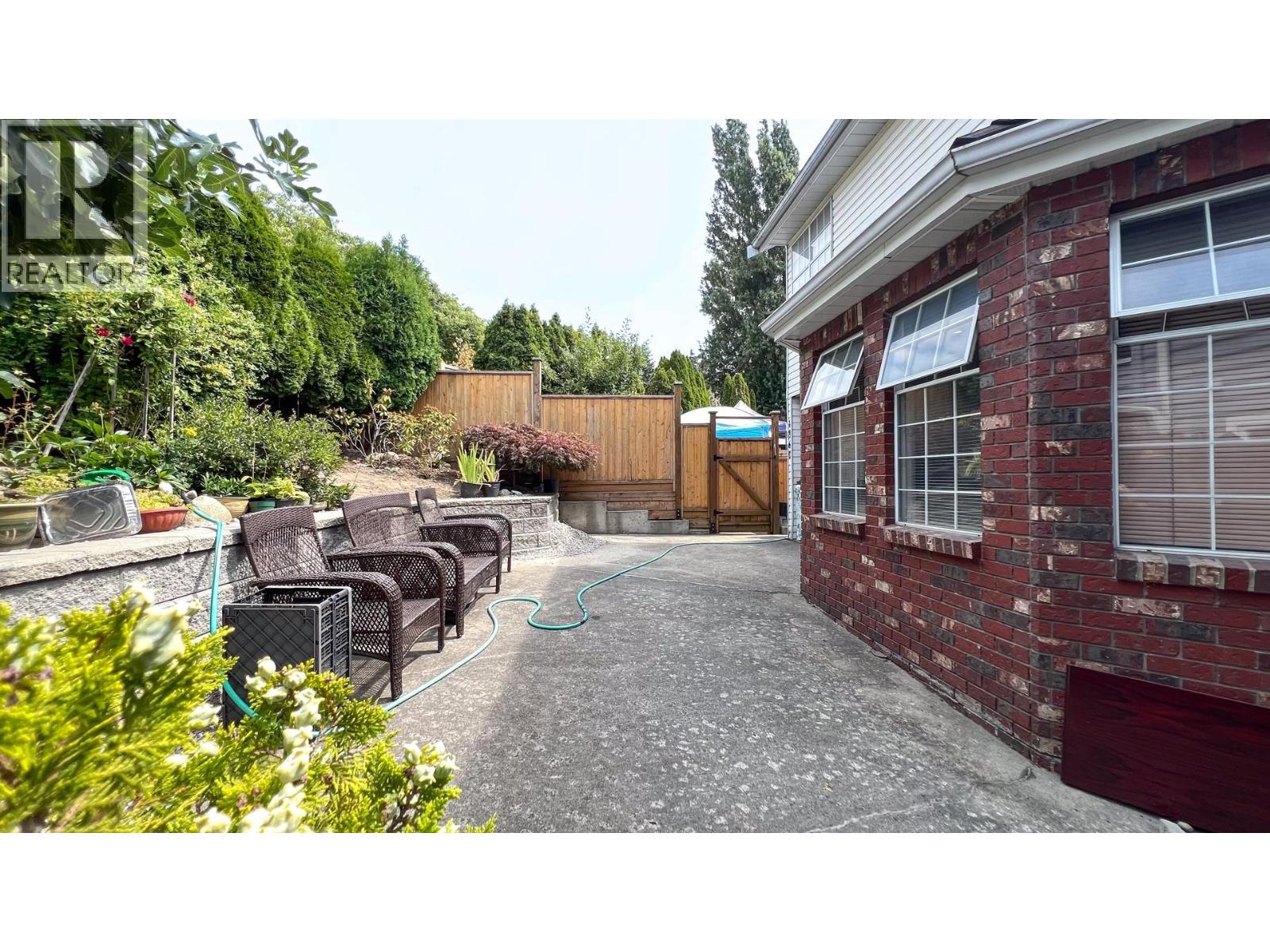 1860 Se Marine Drive Property Photo 21
