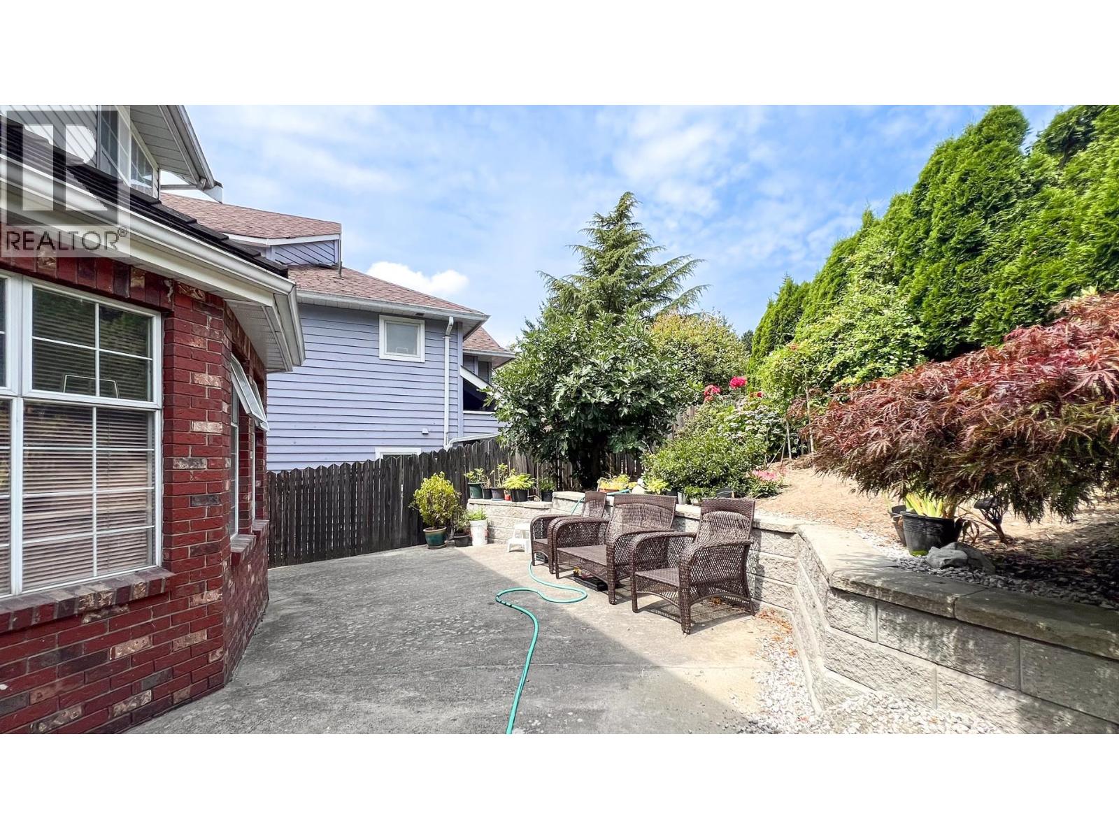 1860 Se Marine Drive Property Photo 22