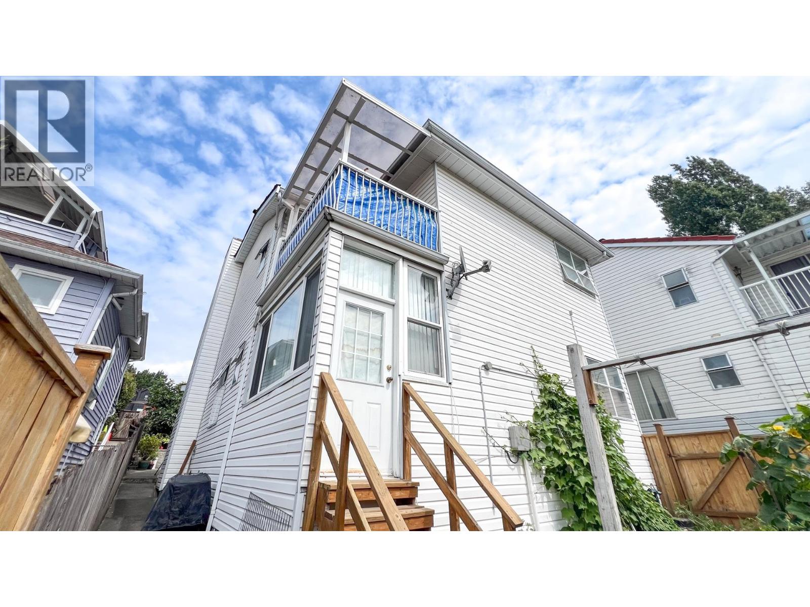 1860 Se Marine Drive Property Photo 25