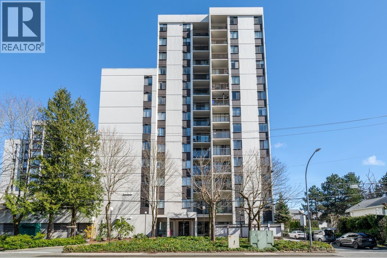 304 7100 GILBERT ROAD