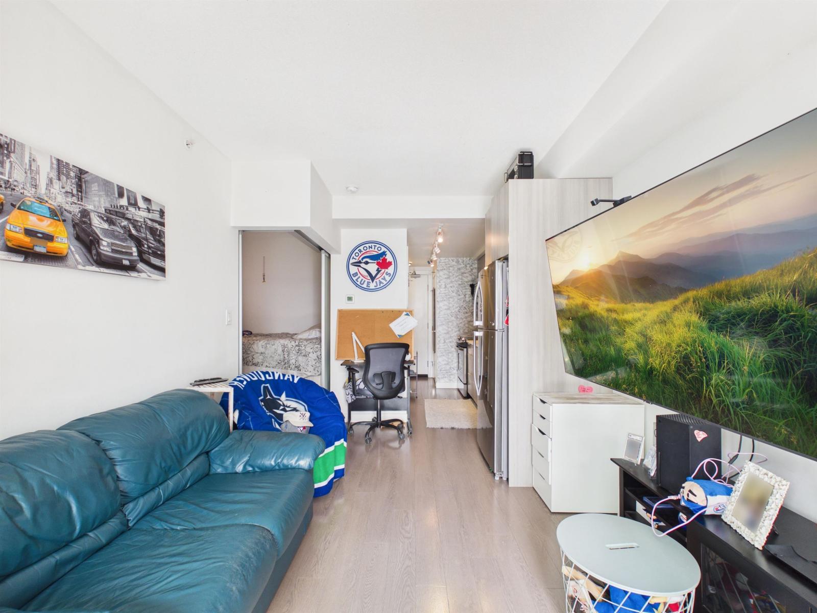 2811 13308 Central Avenue Property Photo 7