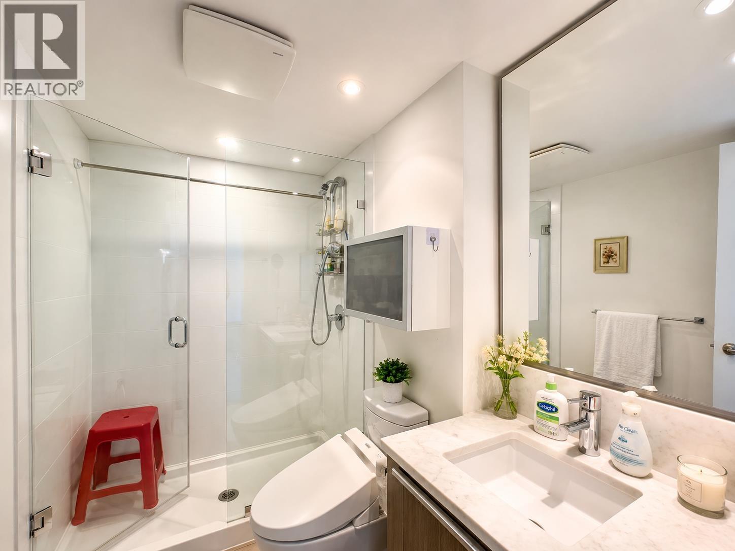 3208 6461 Telford Avenue Property Photo 8