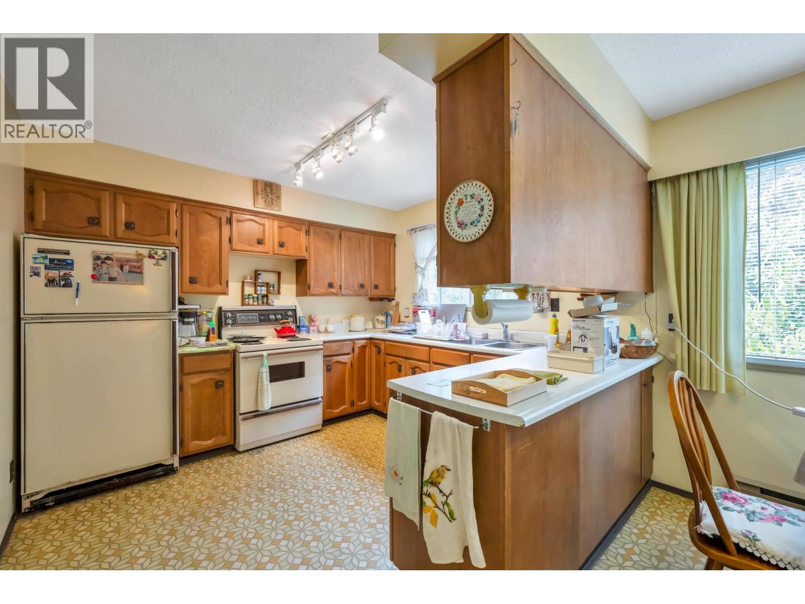 28595 Dewdney Trunk Road Property Photo 12