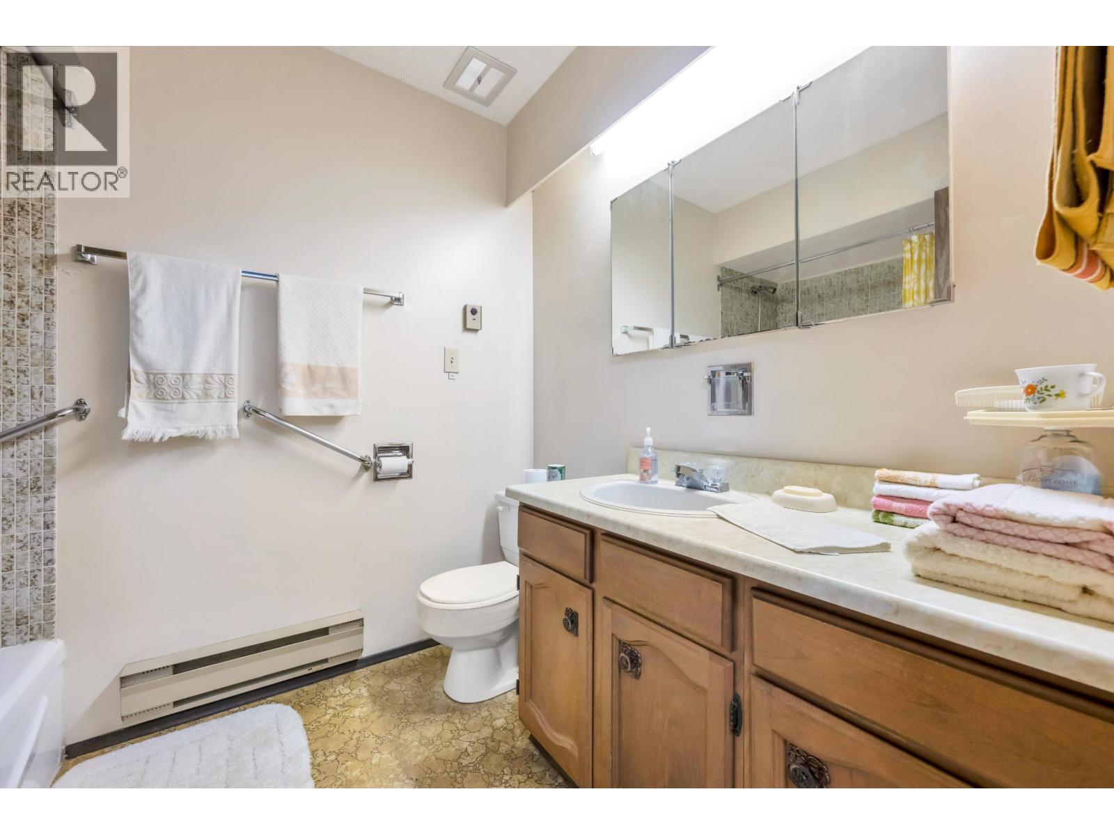28595 Dewdney Trunk Road Property Photo 18