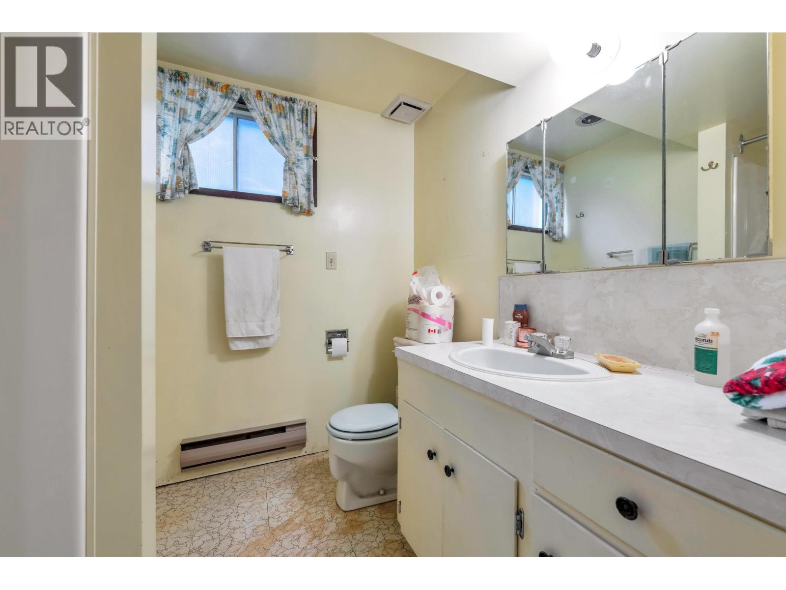28595 Dewdney Trunk Road Property Photo 25