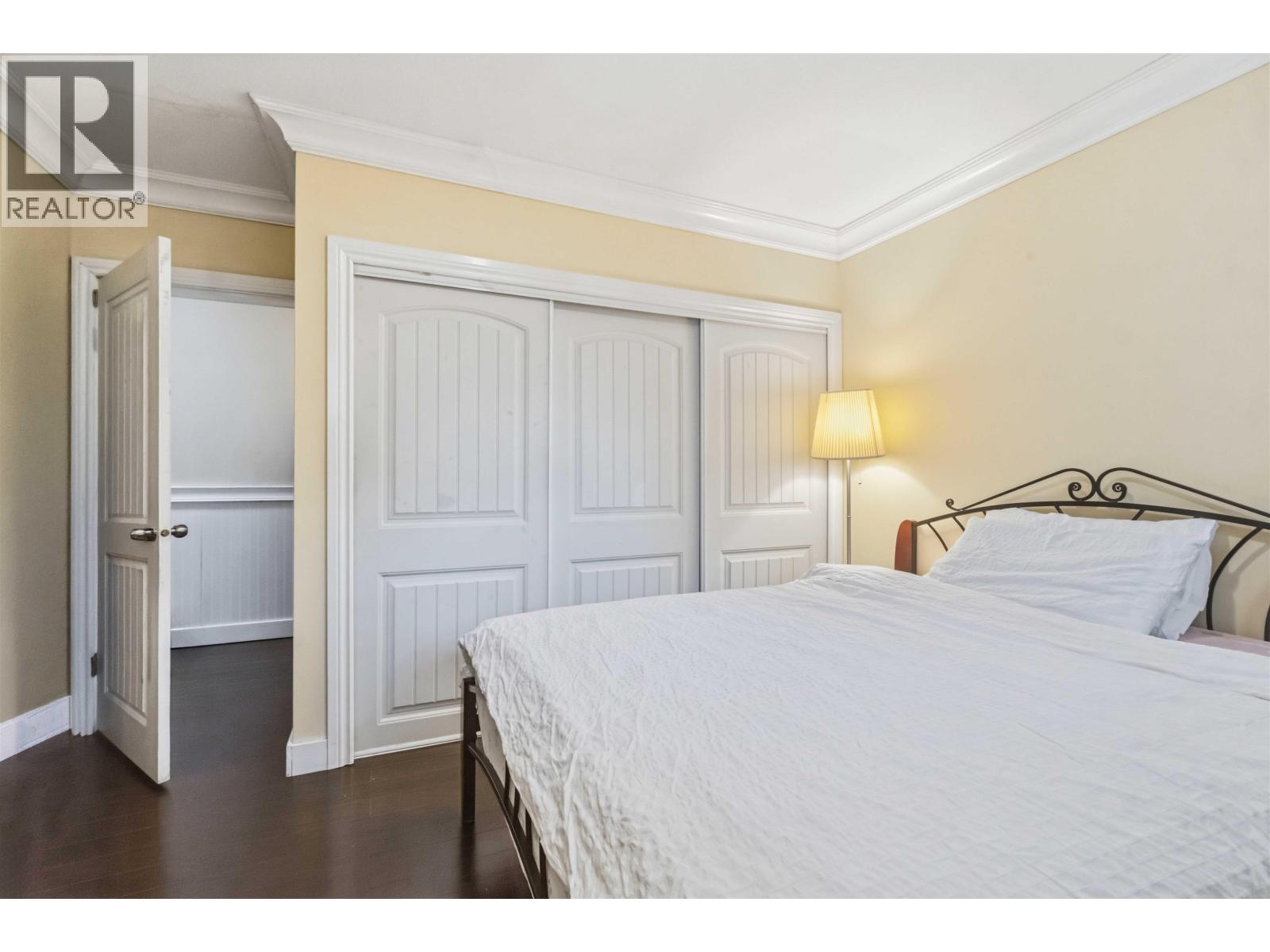 6389 Fremlin Street Property Photo 14
