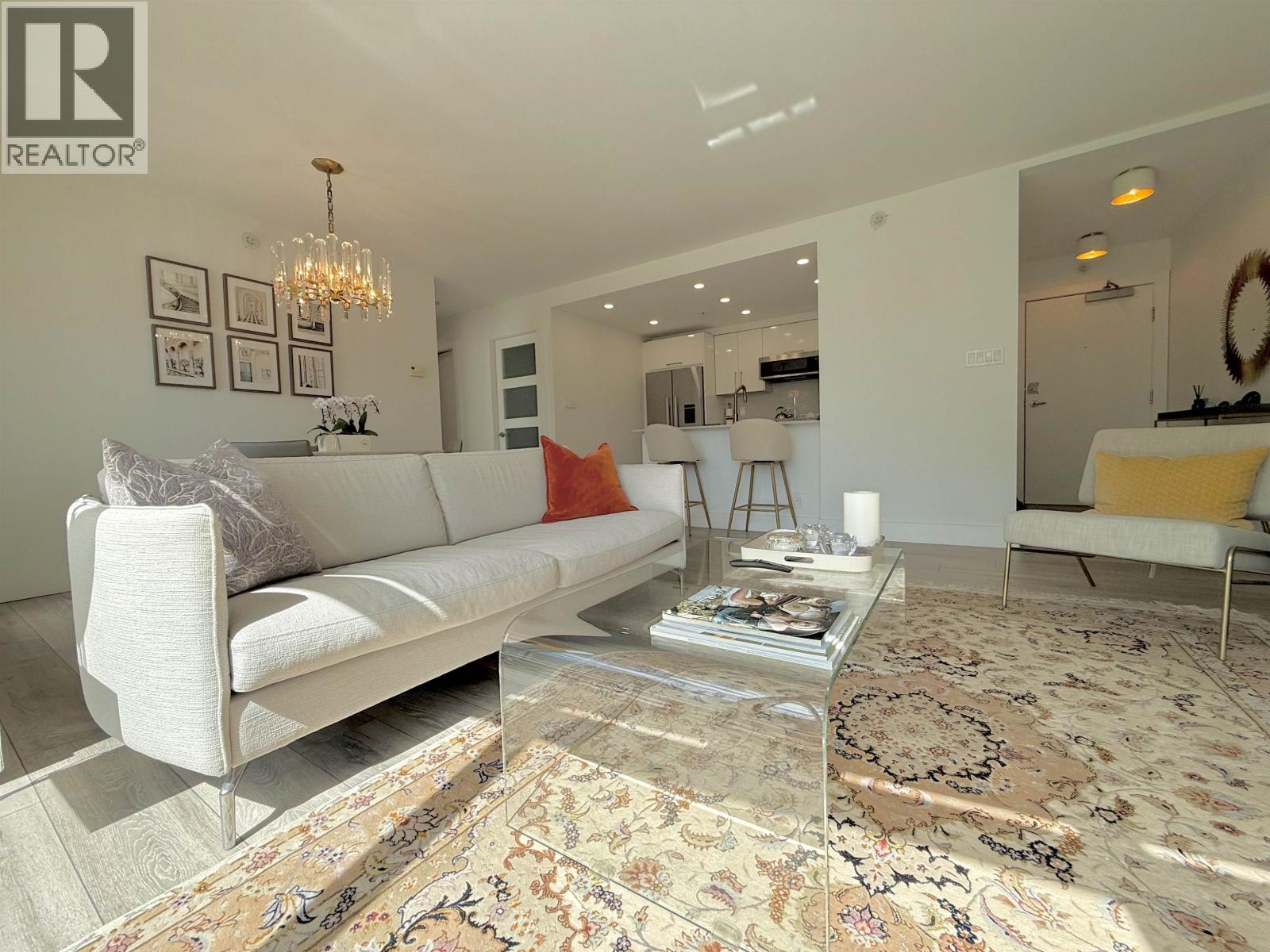 1008 198 AQUARIUS MEWS Property Photo 1